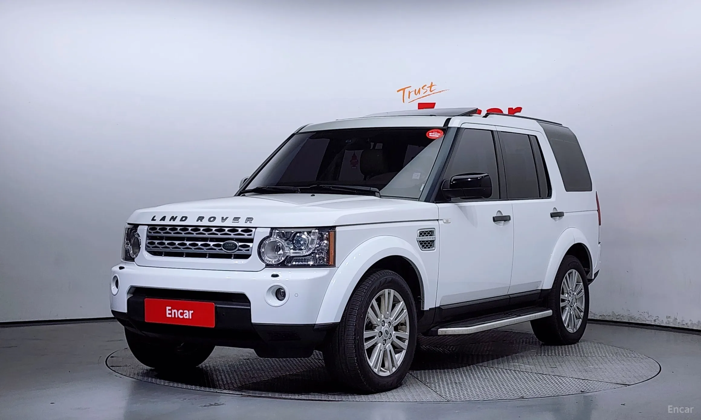 Land Rover Discovery 4