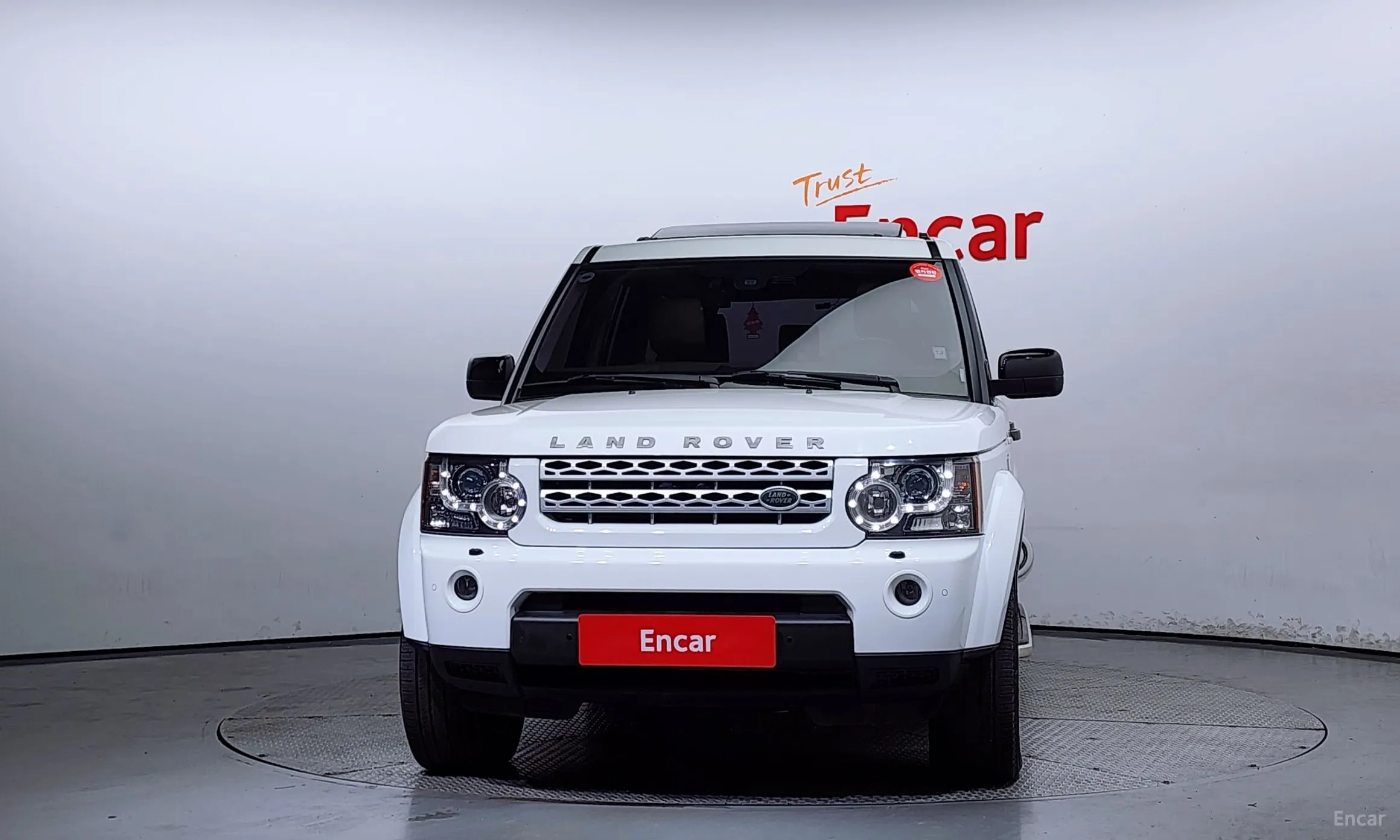 Land Rover Discovery 4