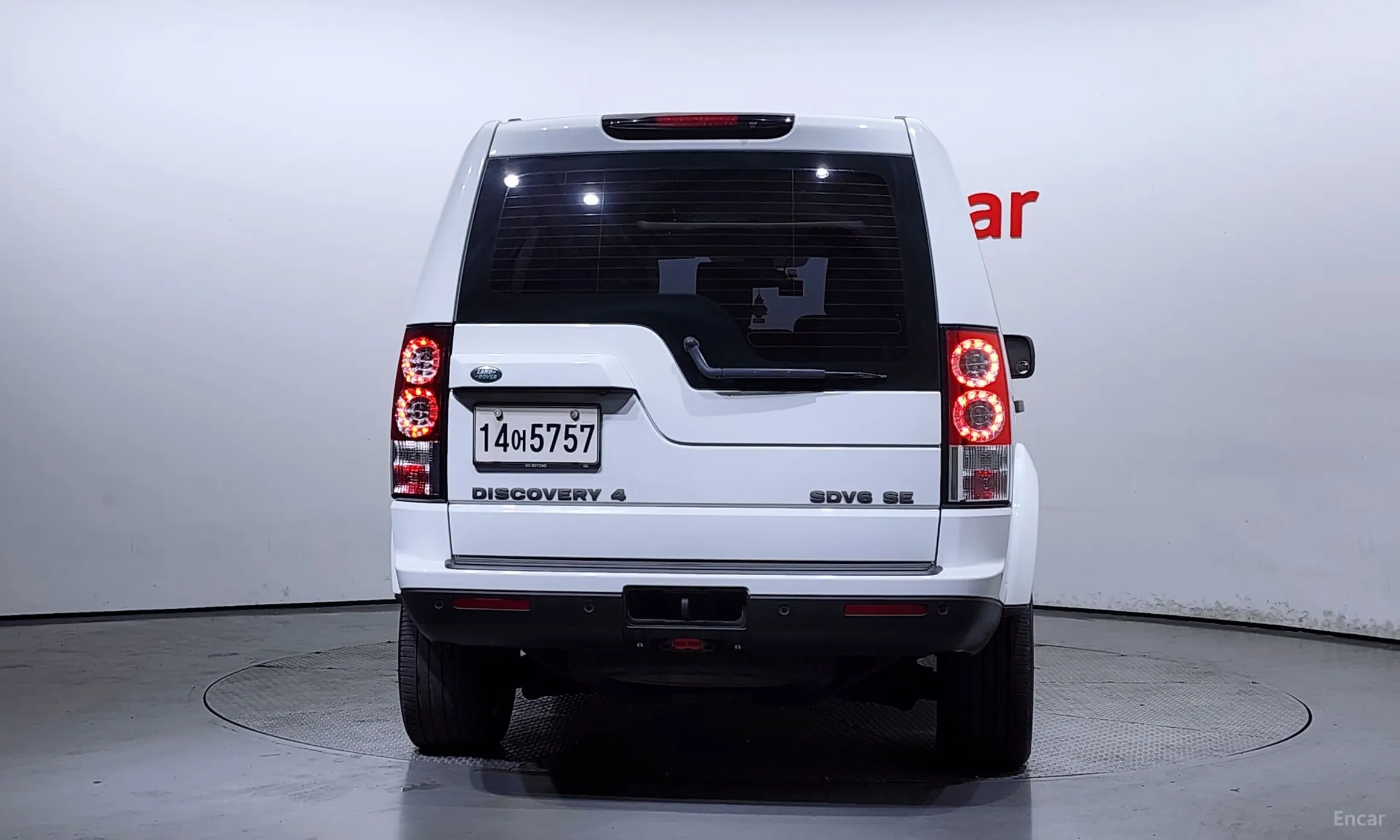 Land Rover Discovery 4 превью 3