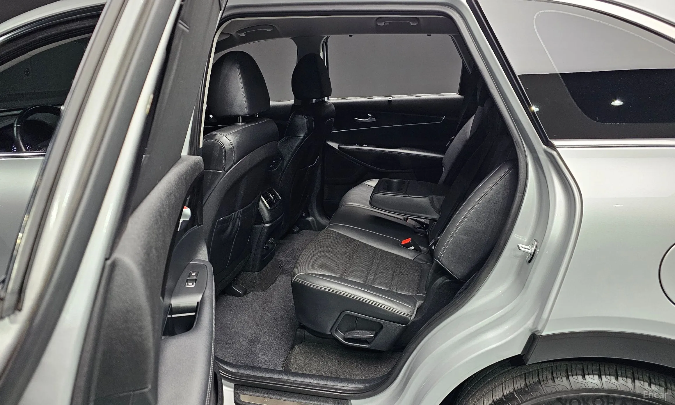Kia Sorento превью 17