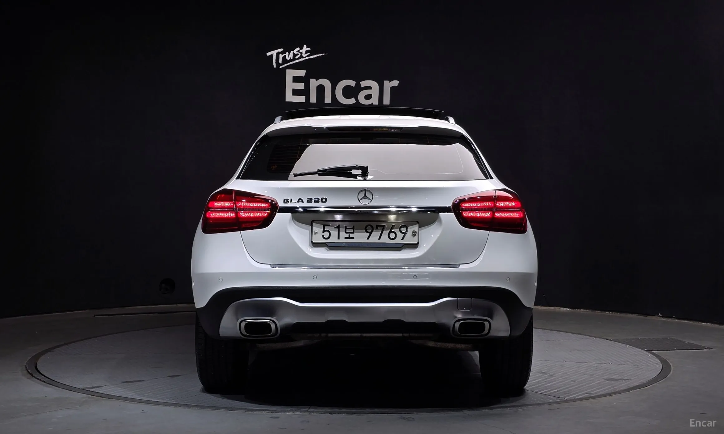Mercedes Benz GLA-Class X156 превью 3