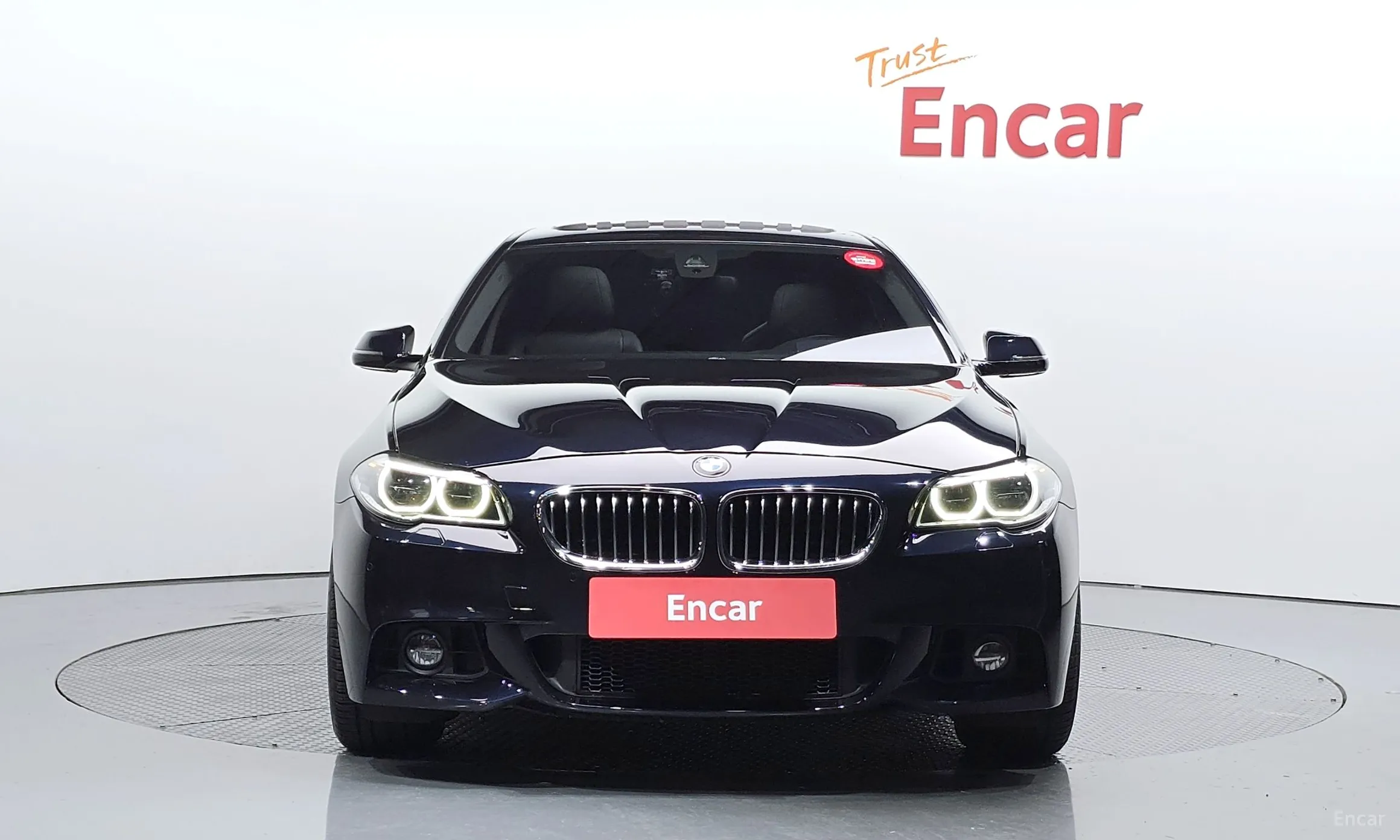 BMW 5 Series (F10) превью 2