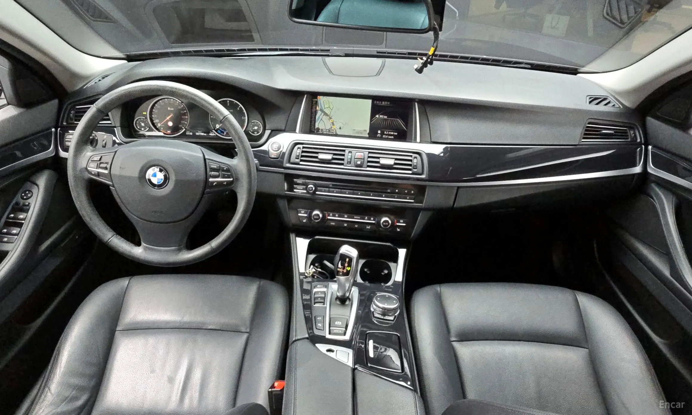 BMW 5 Series (F10) превью 4