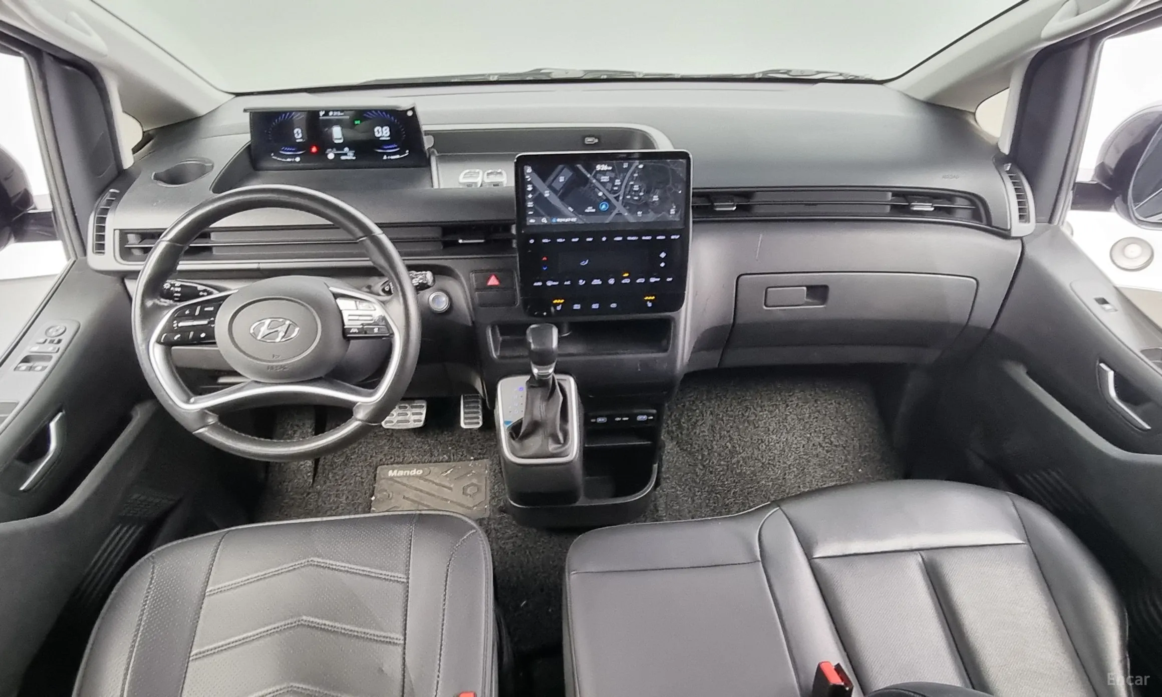 Hyundai Staria превью 4