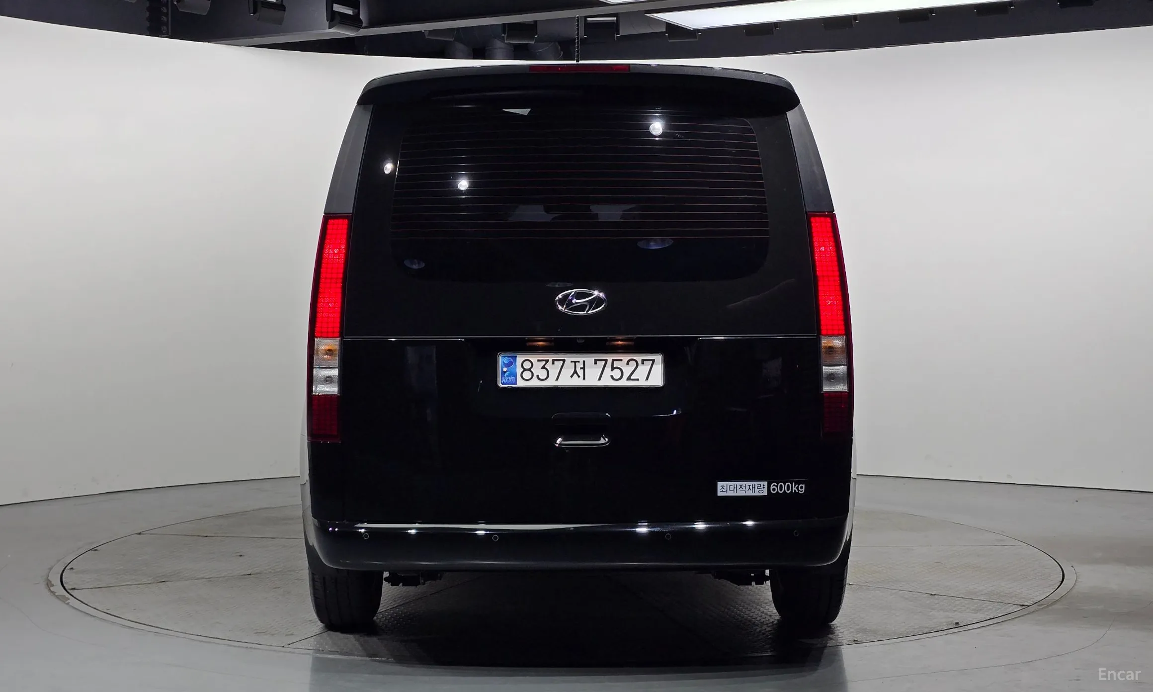 Hyundai Staria превью 3