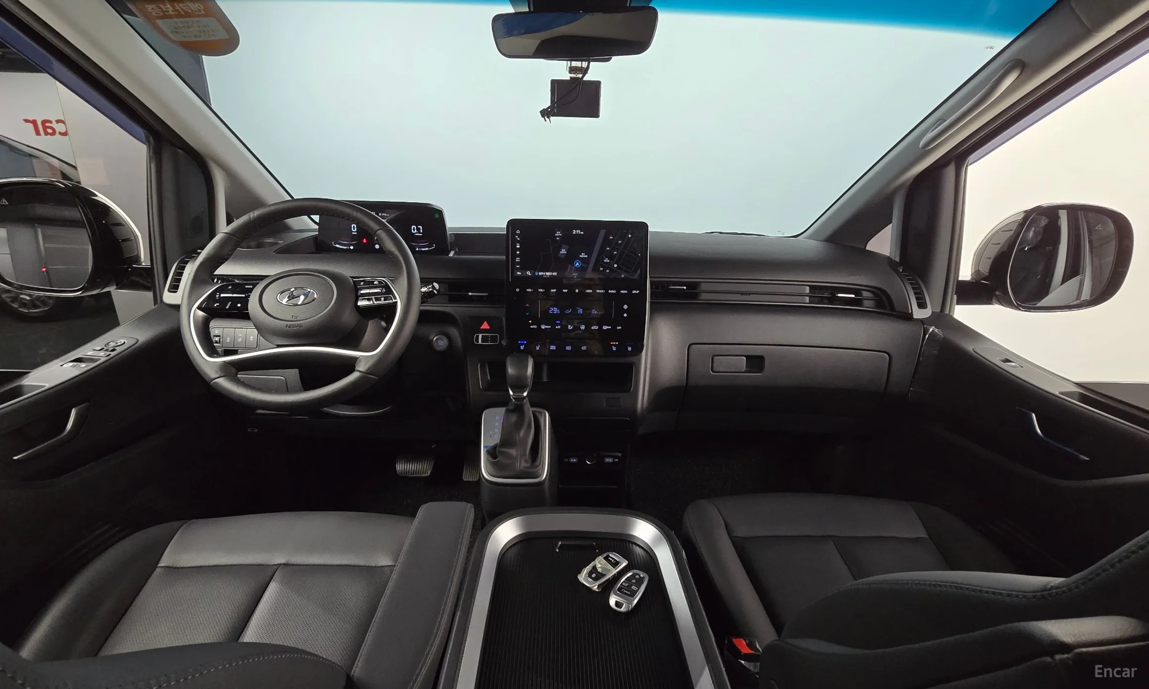 Hyundai Staria превью 4