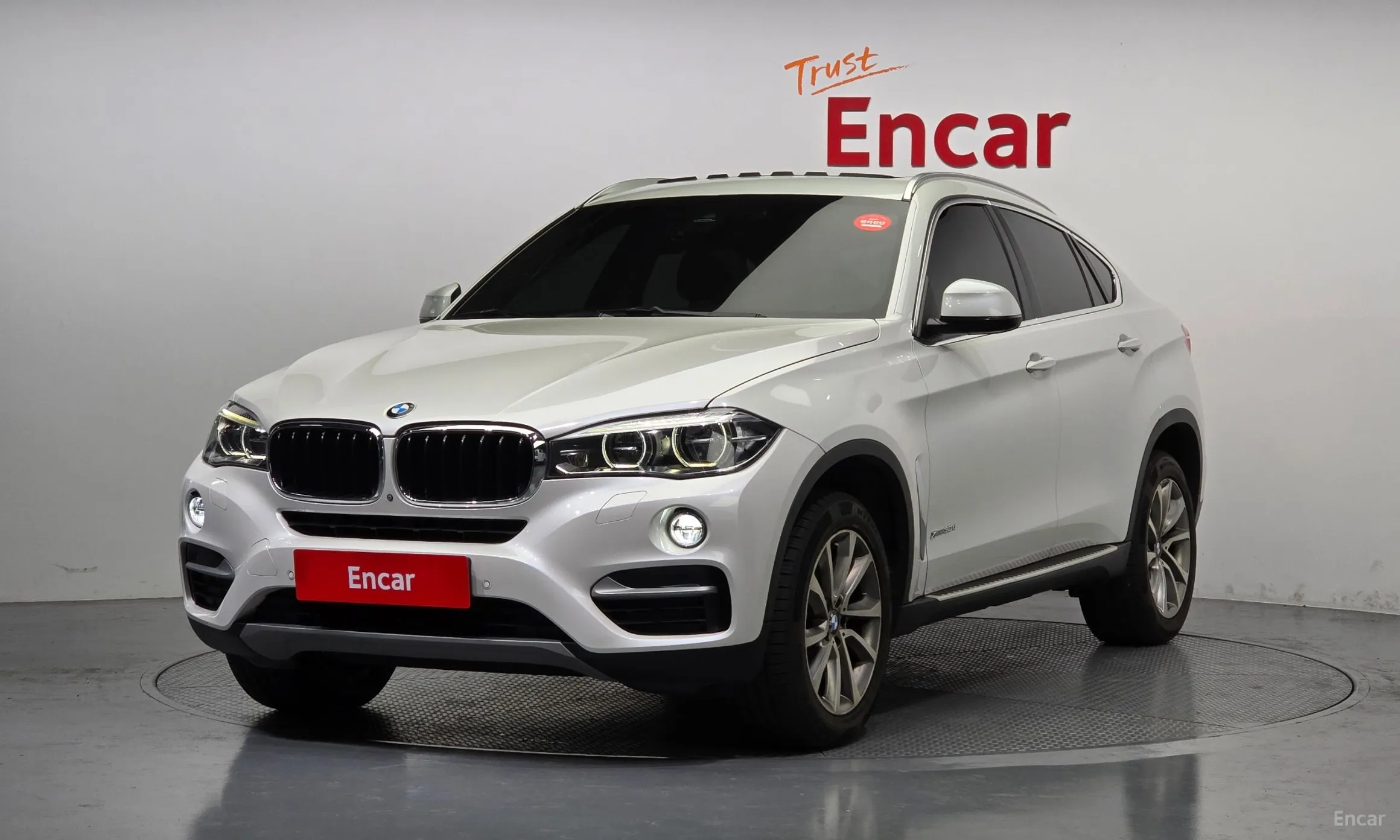 X6 (F16)