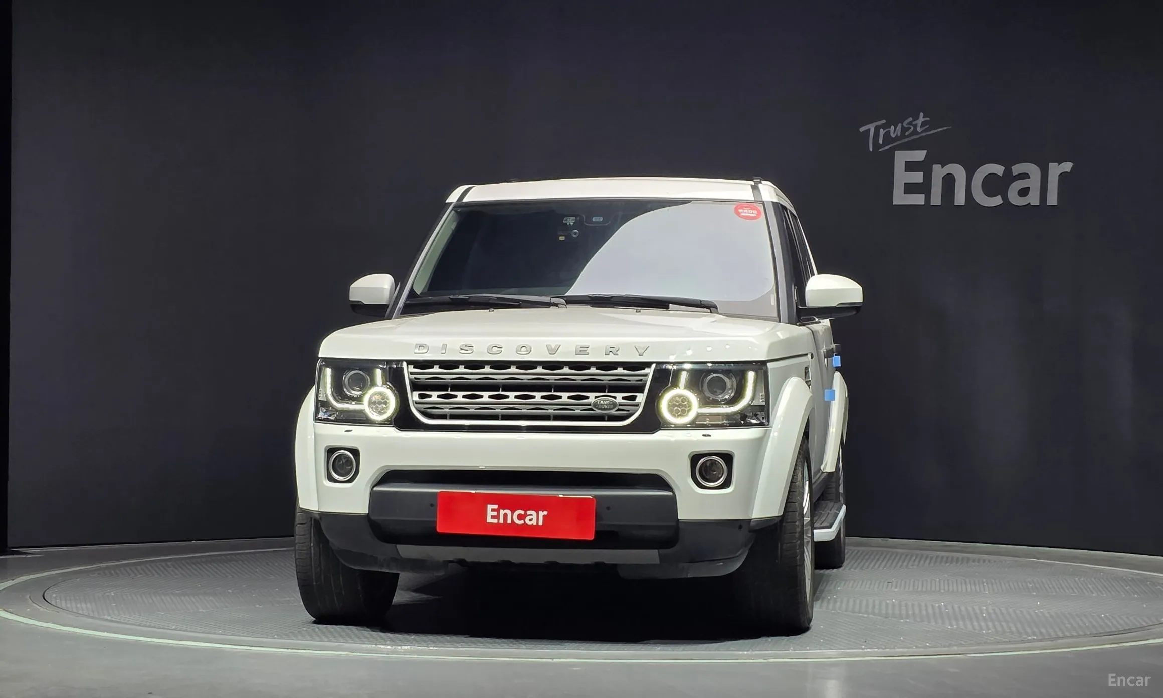 Land Rover Discovery 4