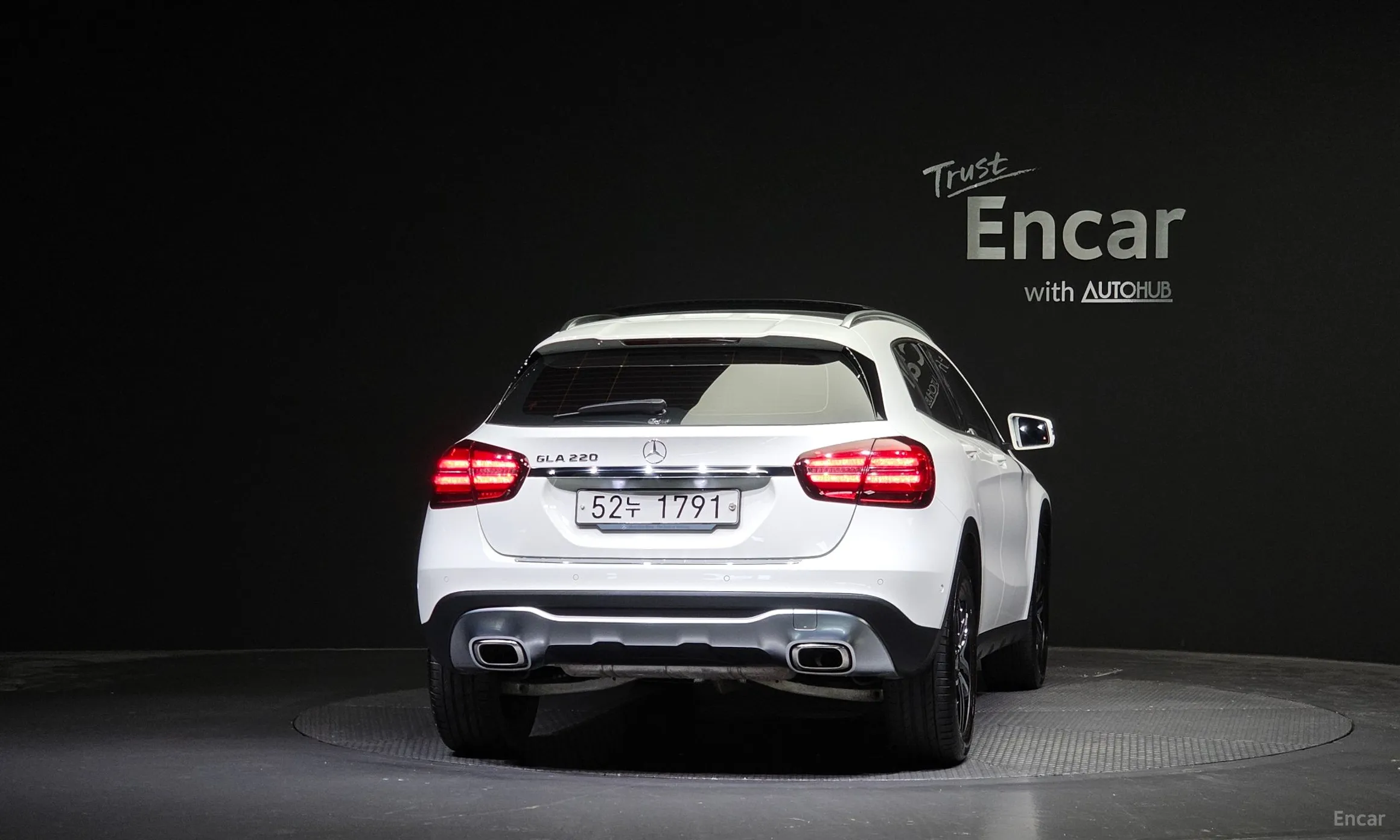 Mercedes Benz GLA-Class X156 превью 3