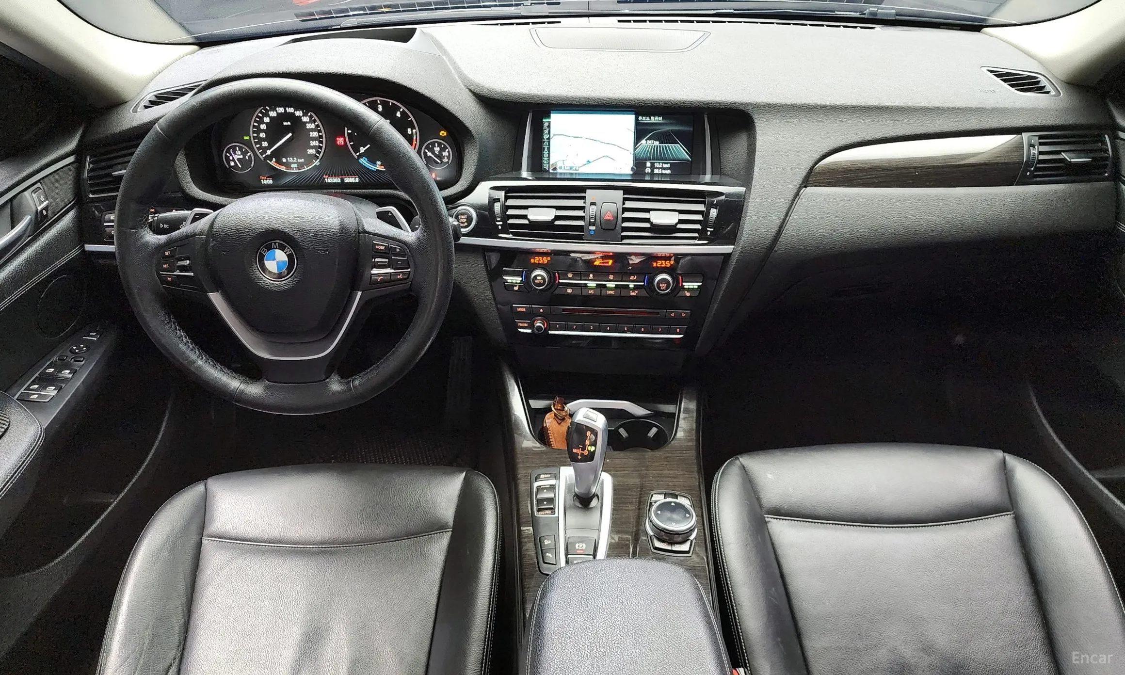 BMW X4 (F26) превью 4