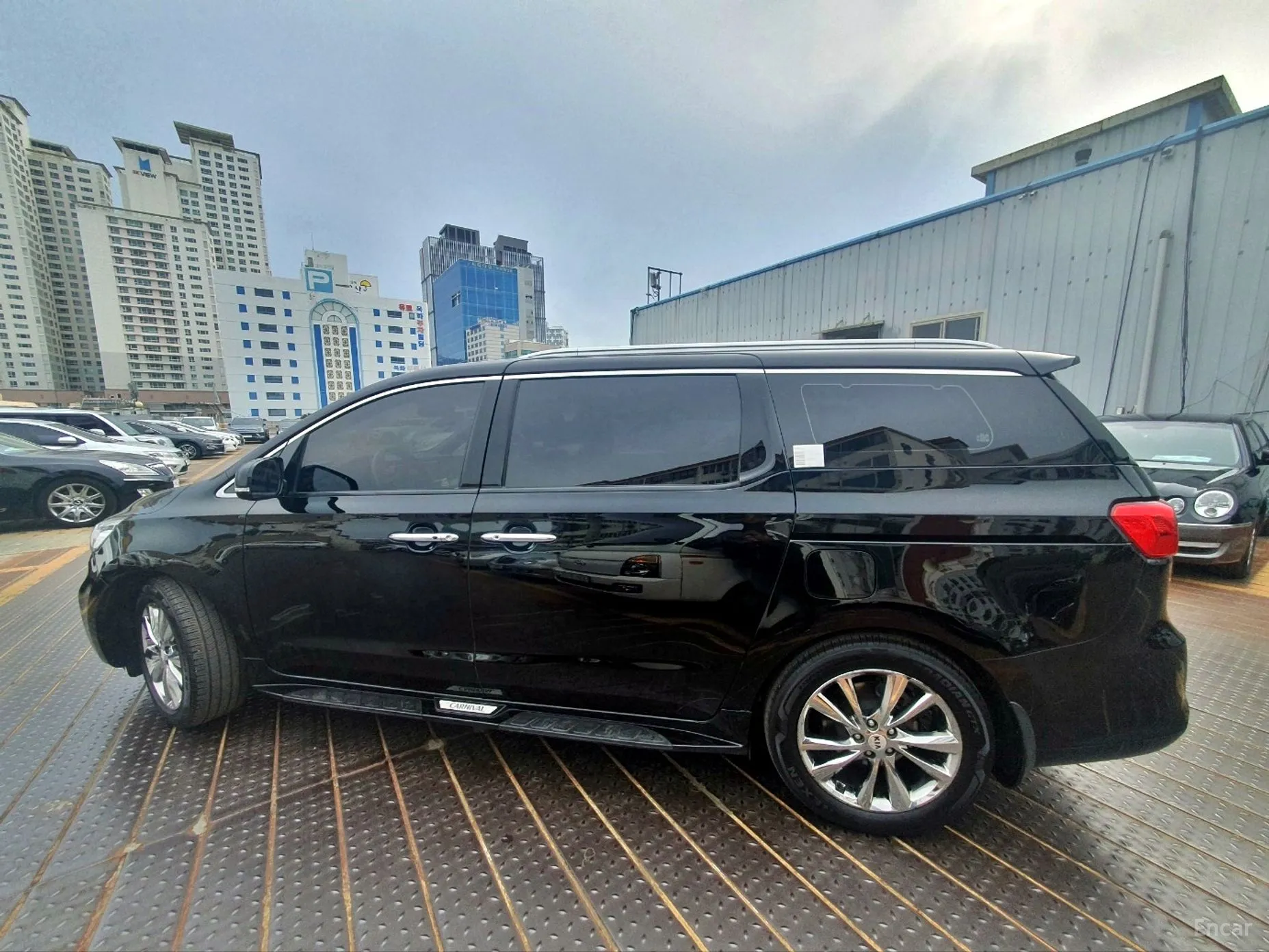 Kia Carnival превью 3