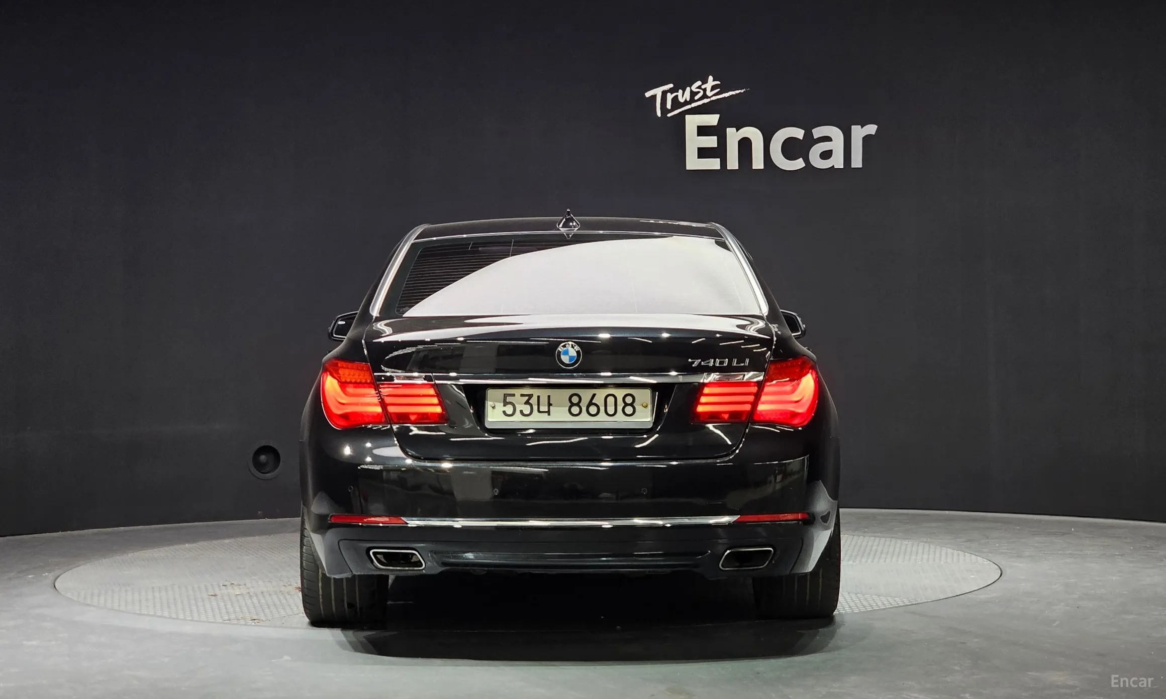 BMW 7 Series (F01) превью 3