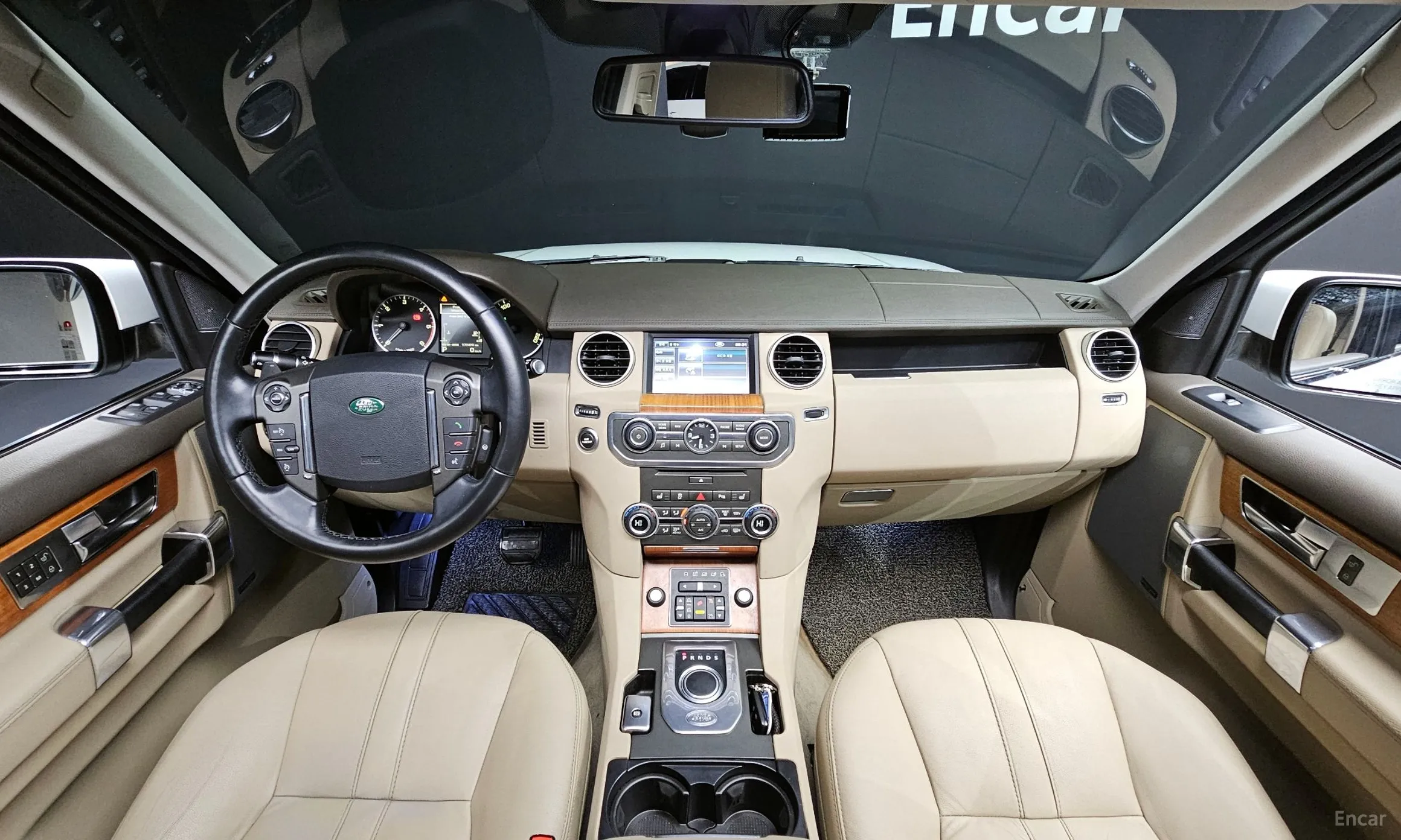 Land Rover Discovery 4 превью 4