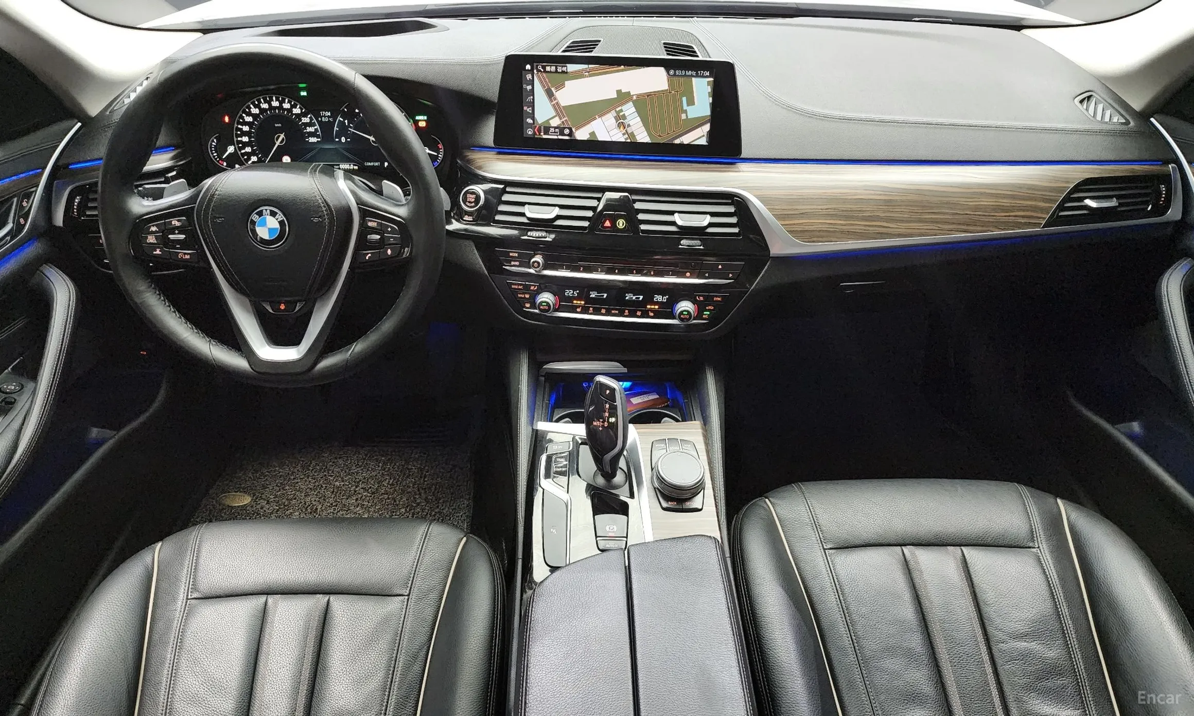 BMW 5 Series (G30) превью 4