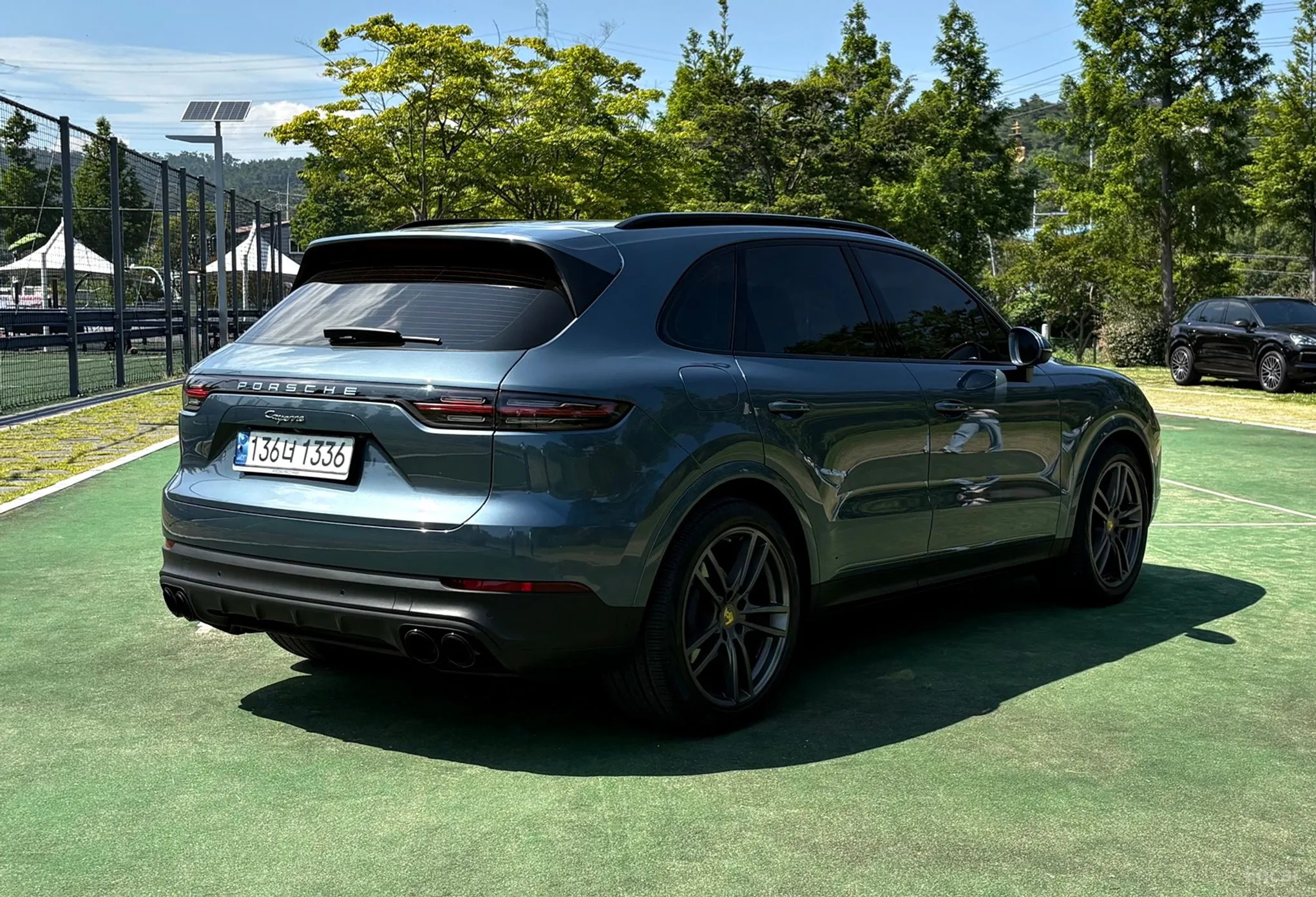 Porsche Cayenne (PO536) превью 4
