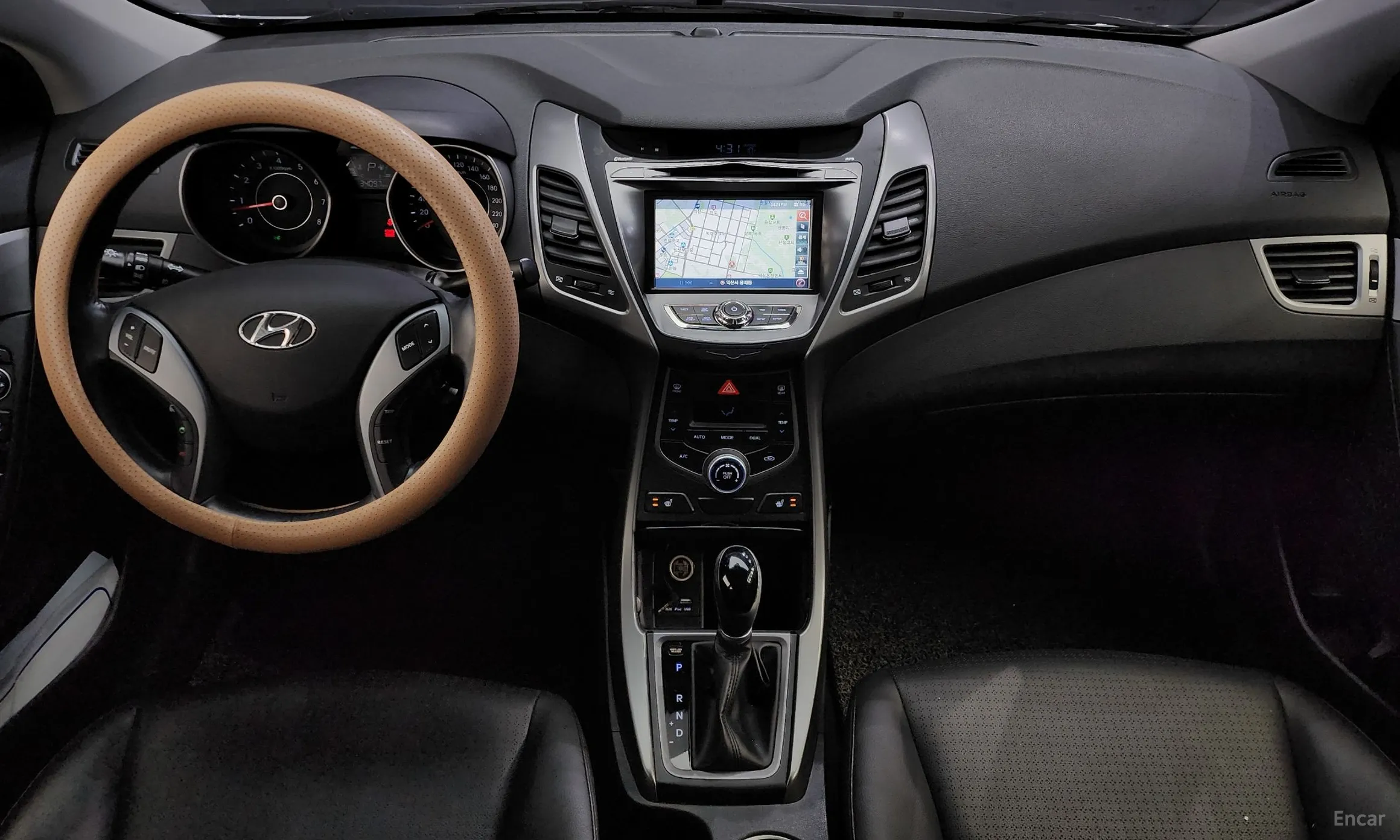 Hyundai Avante превью 4