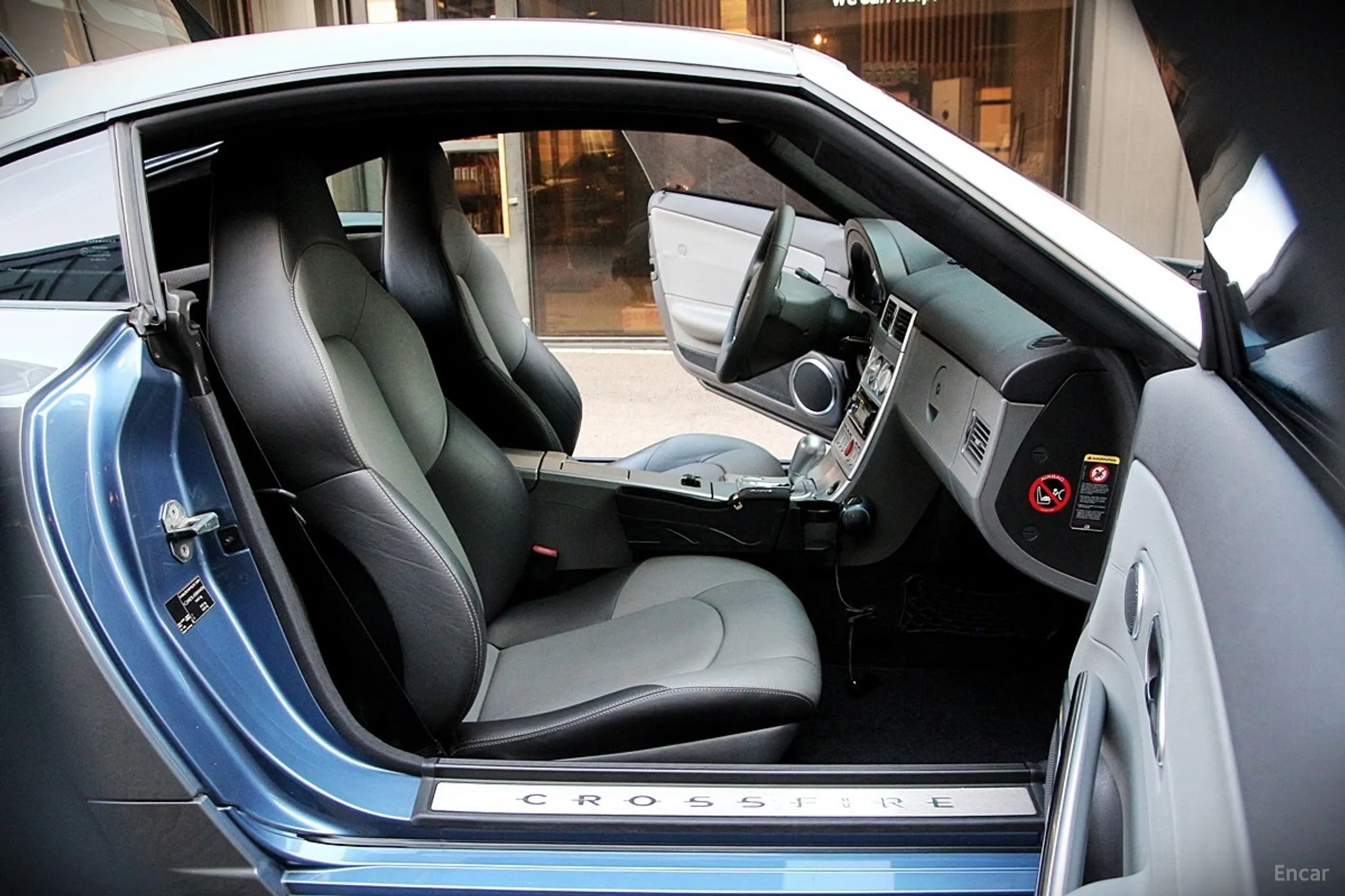 Chrysler Crossfire превью 13