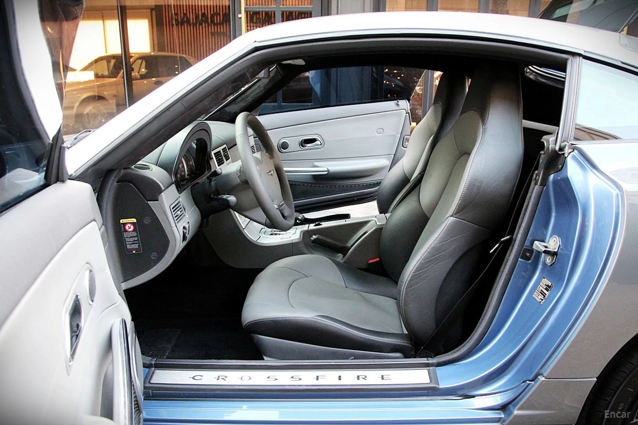 Chrysler Crossfire превью 14