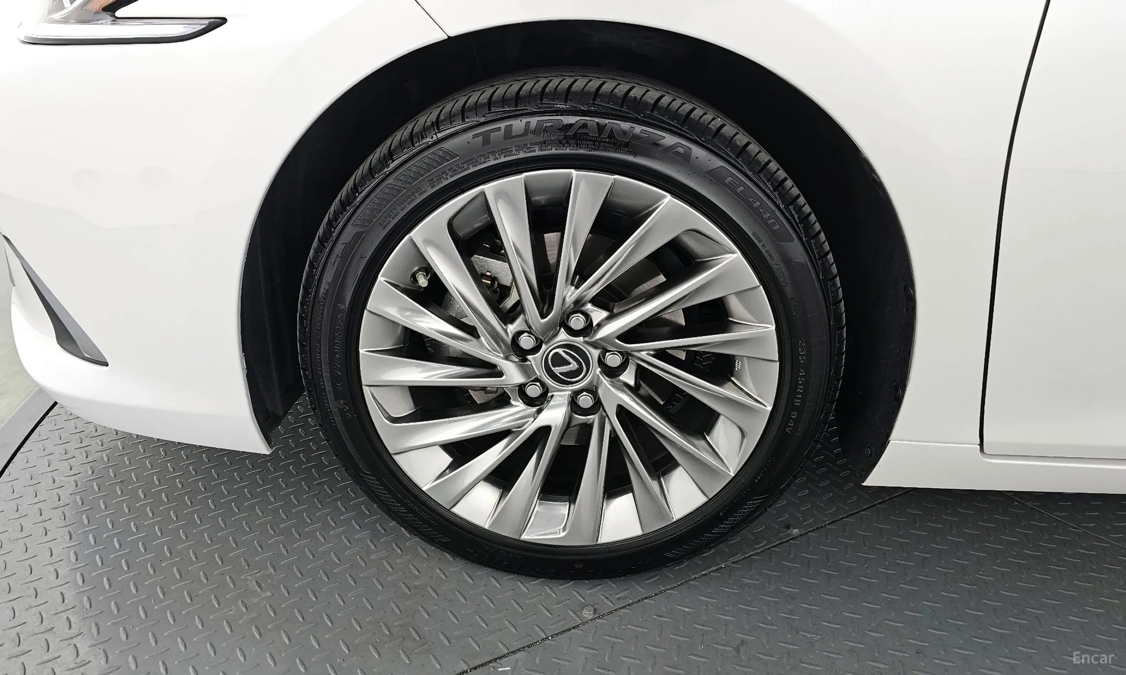 Lexus ES300h 7th Generation превью 5