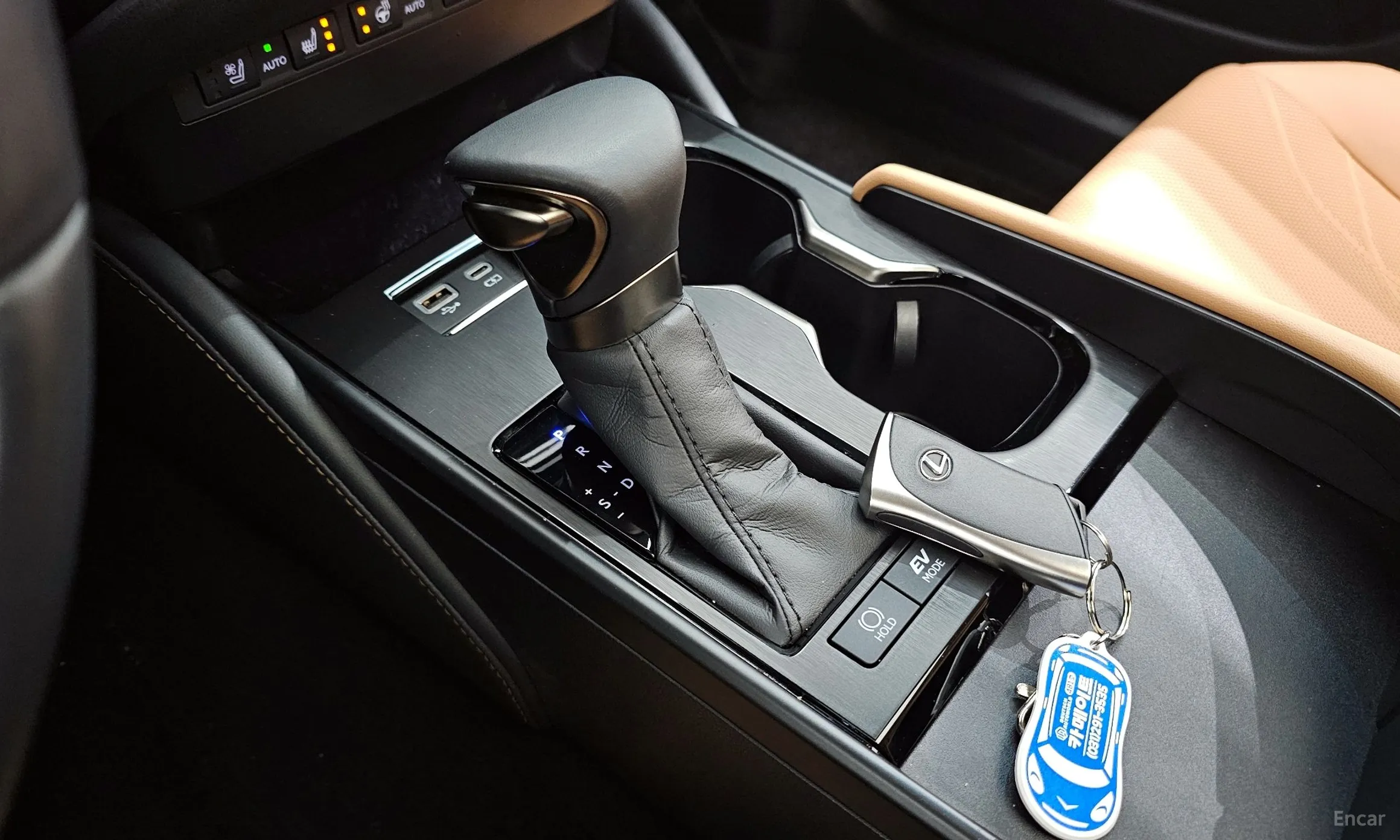 Lexus ES300h 7th Generation превью 9