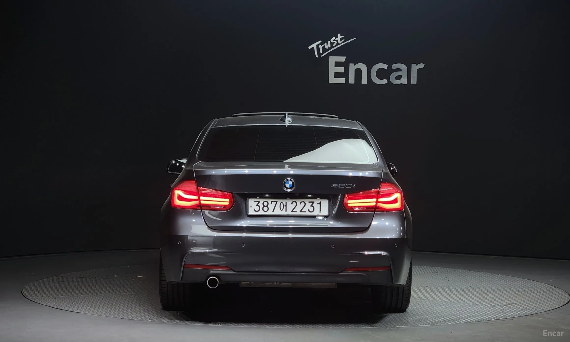 BMW 3 Series (F30) превью 3