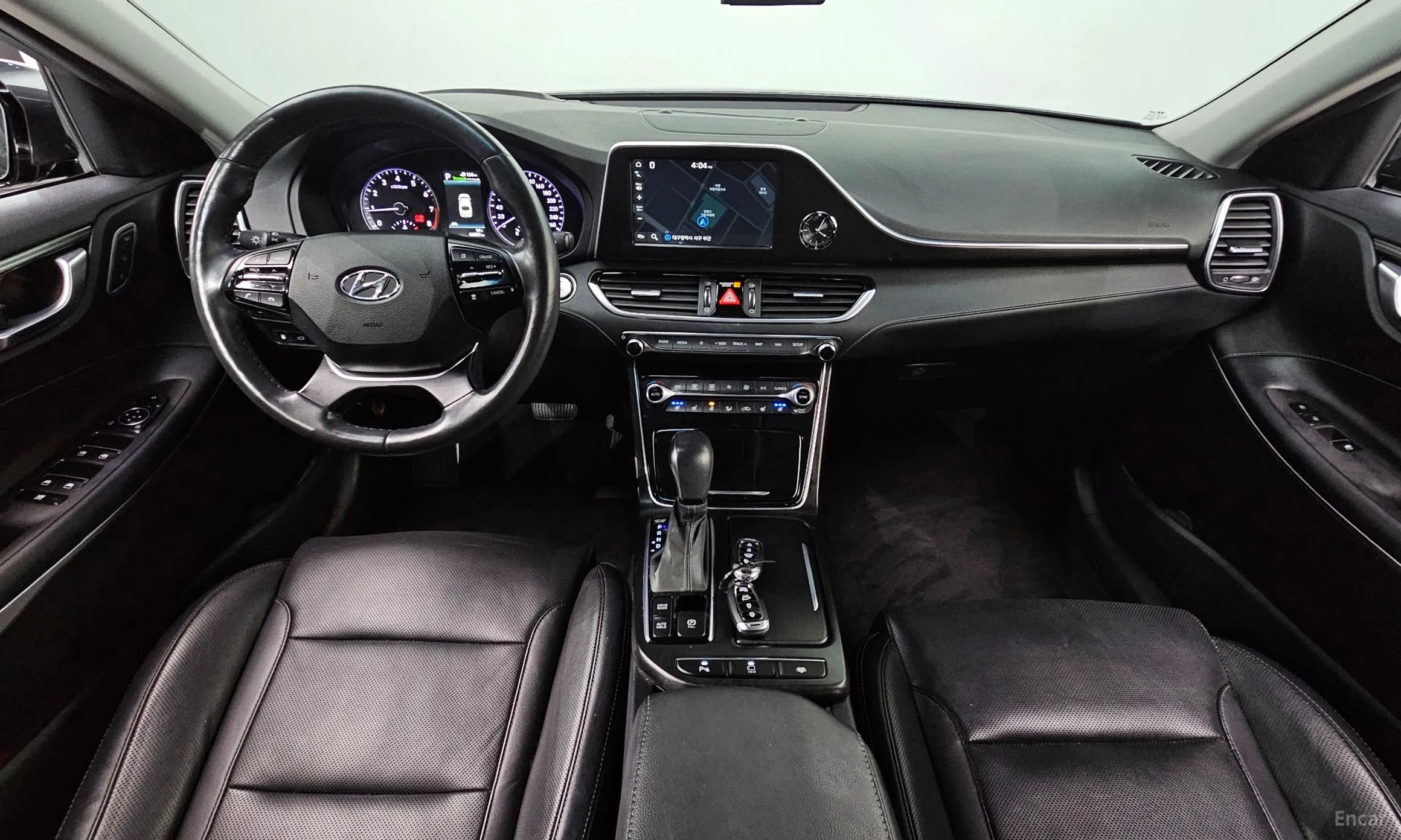 Hyundai Grandeur IG превью 4