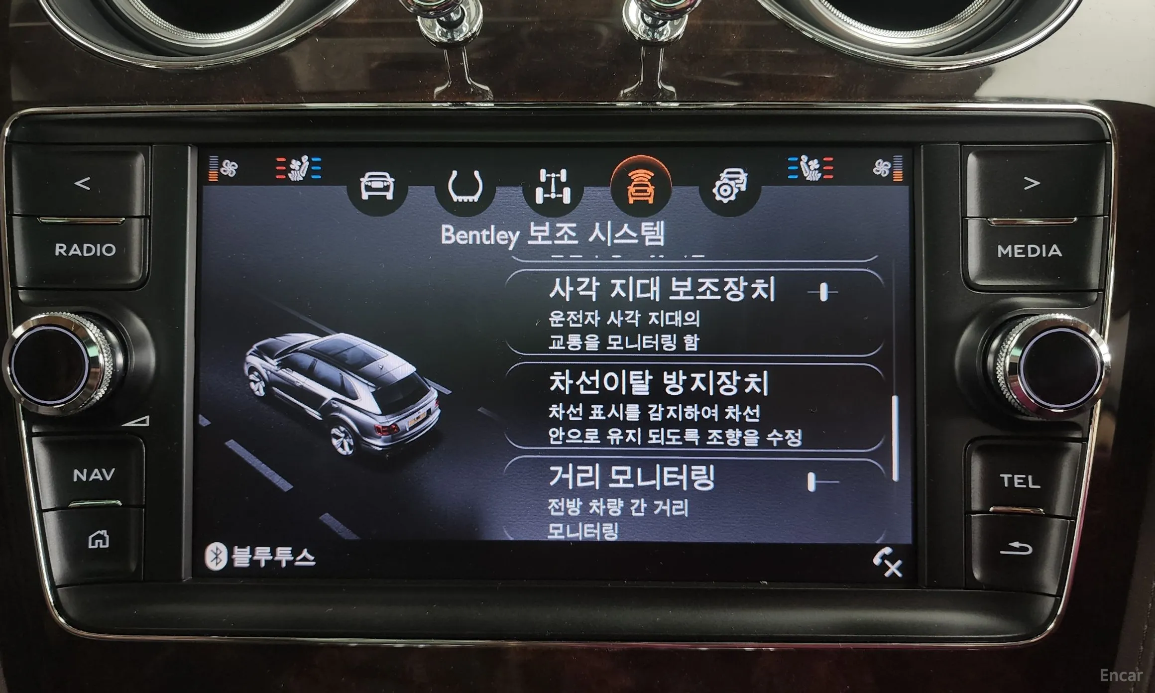Bentley Bentayga превью 16