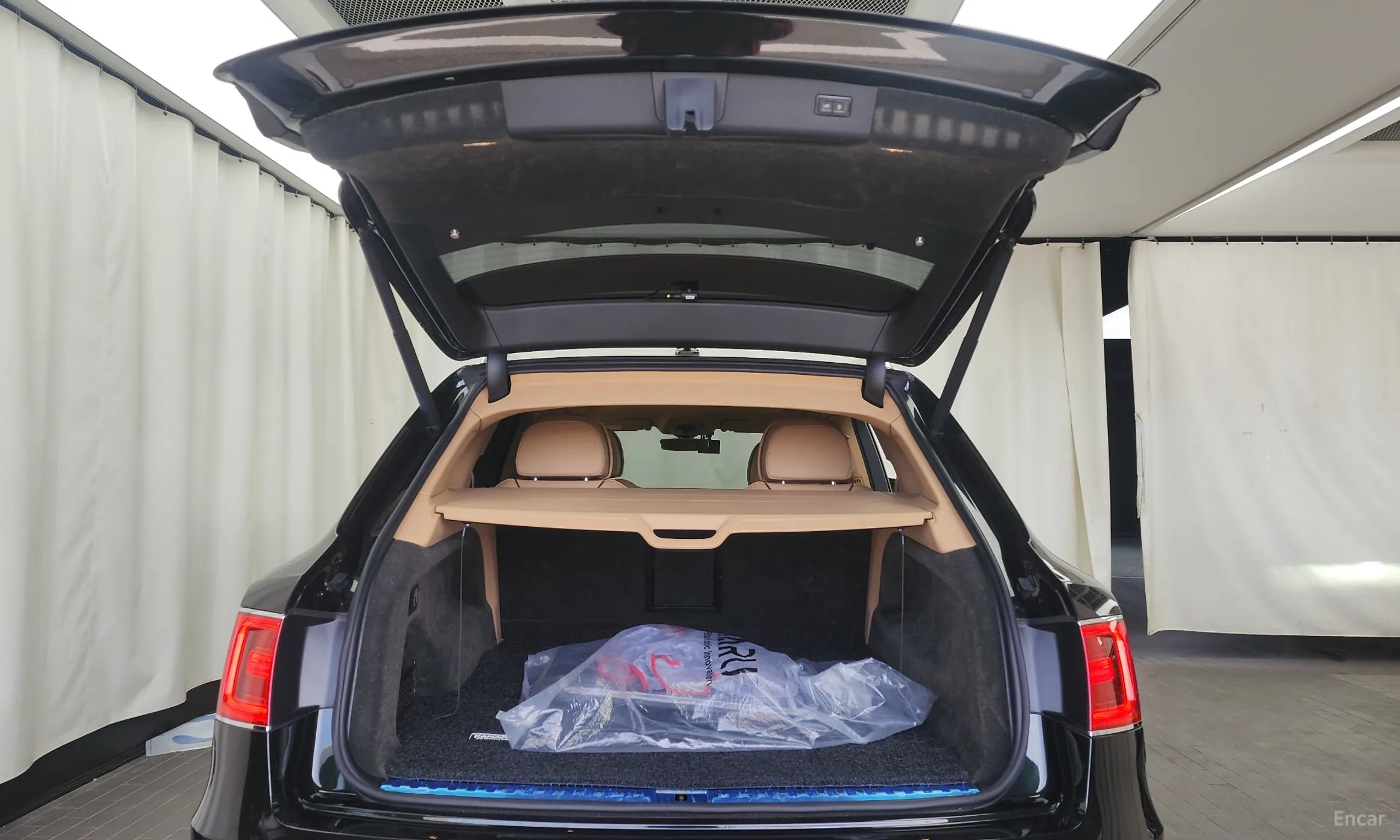 Bentley Bentayga превью 20