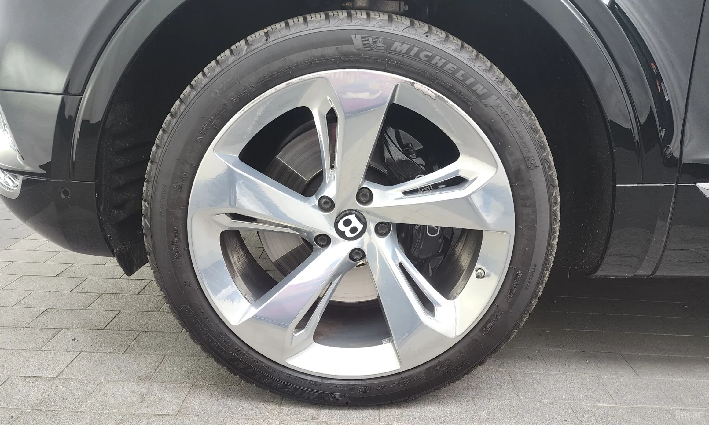 Bentley Bentayga превью 5