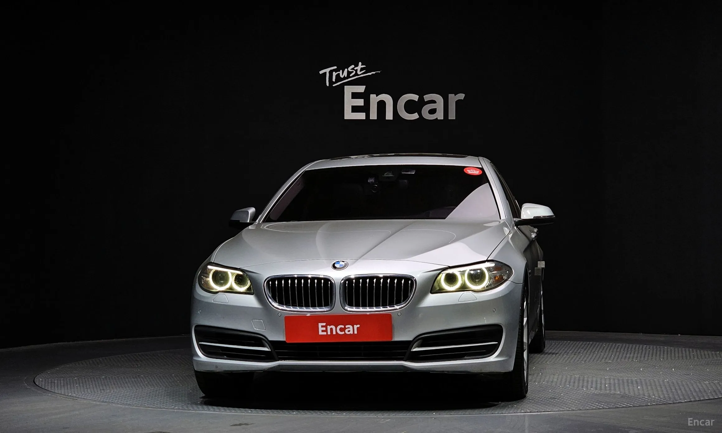 BMW 5 Series (F10) превью 2