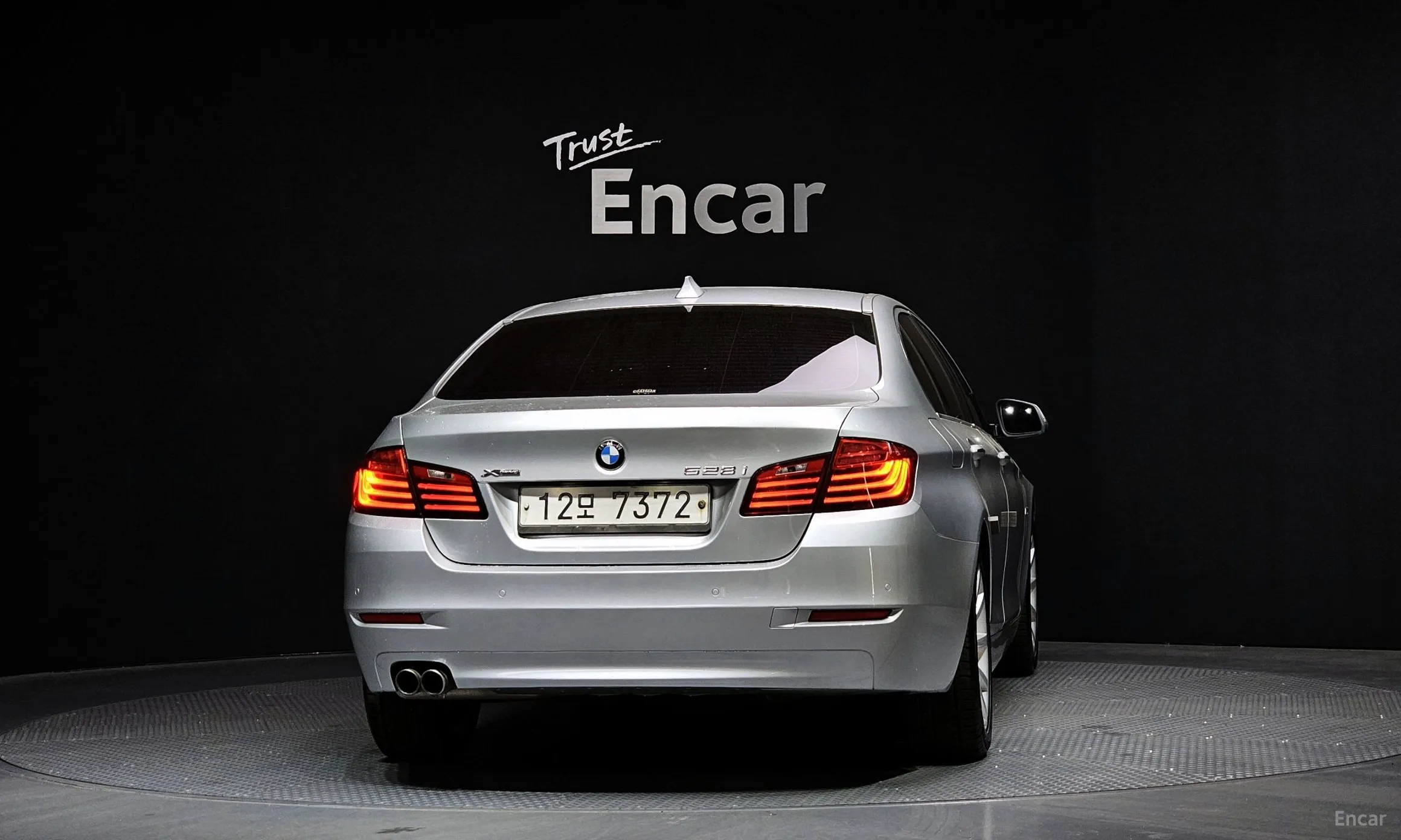 BMW 5 Series (F10) превью 3