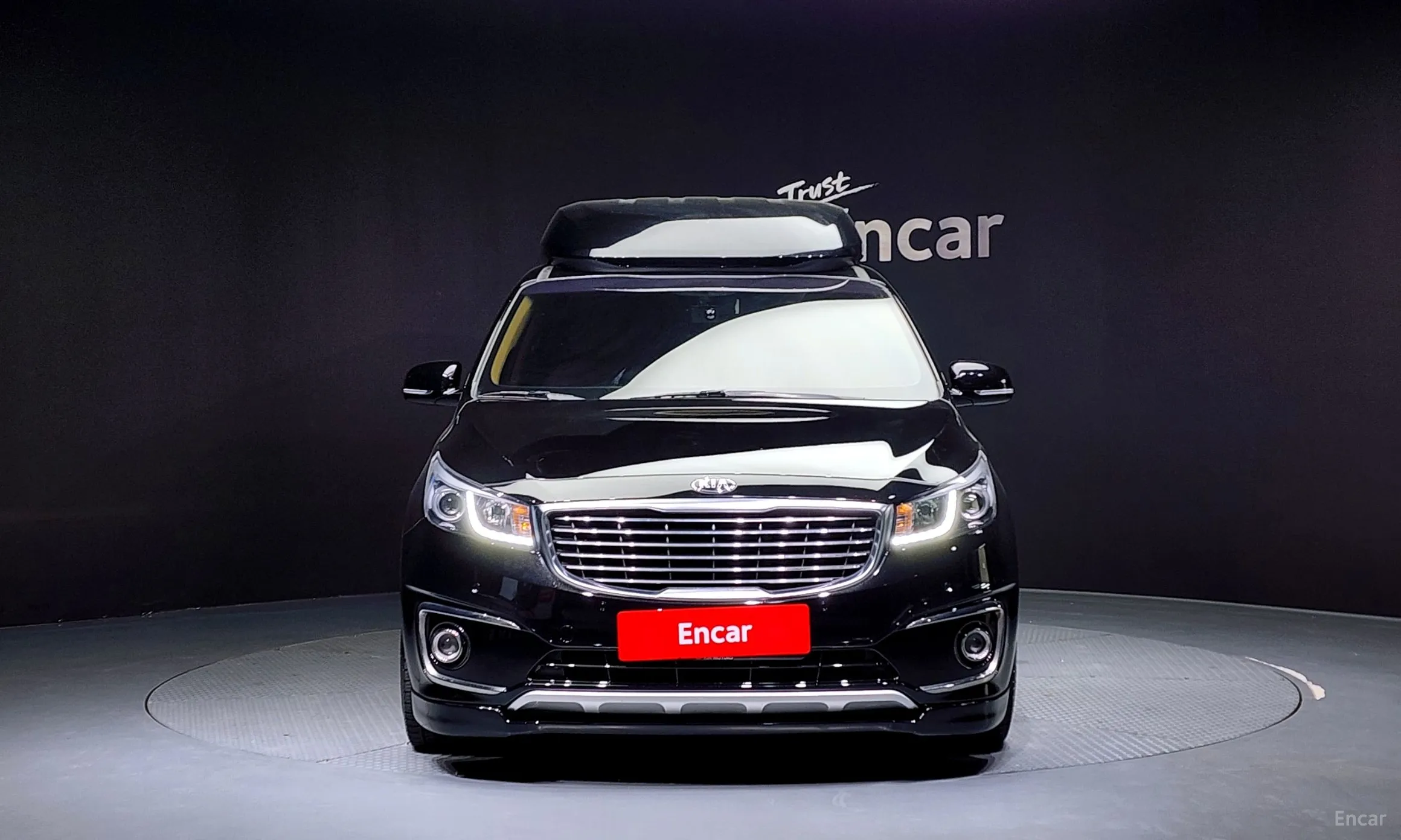 Kia Carnival превью 2