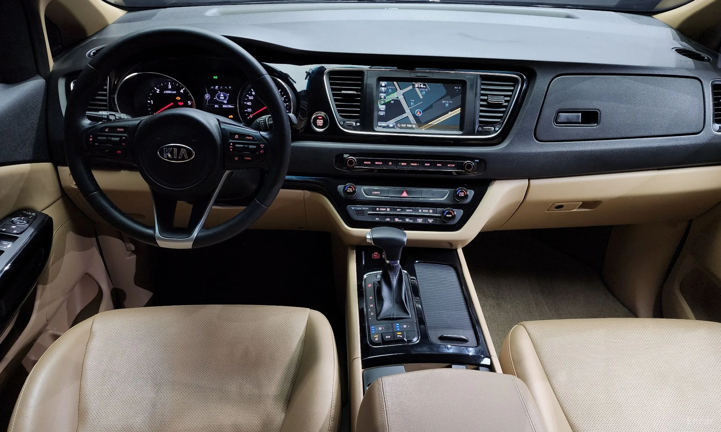 Kia Carnival превью 4