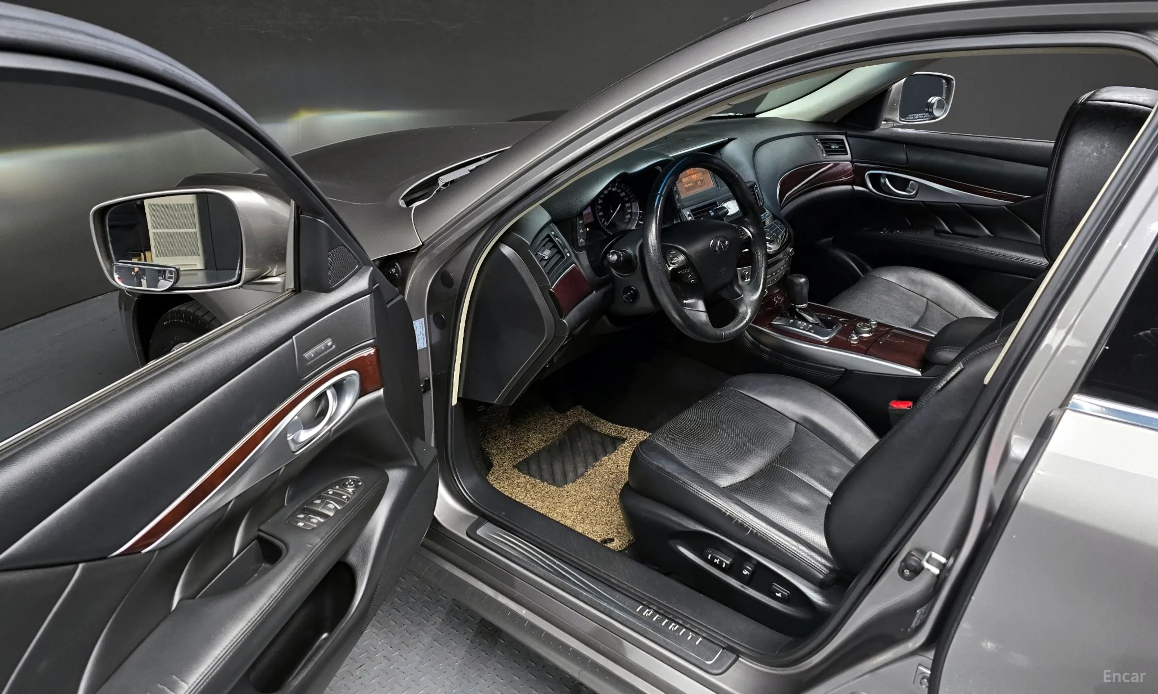 Infiniti M37 превью 11