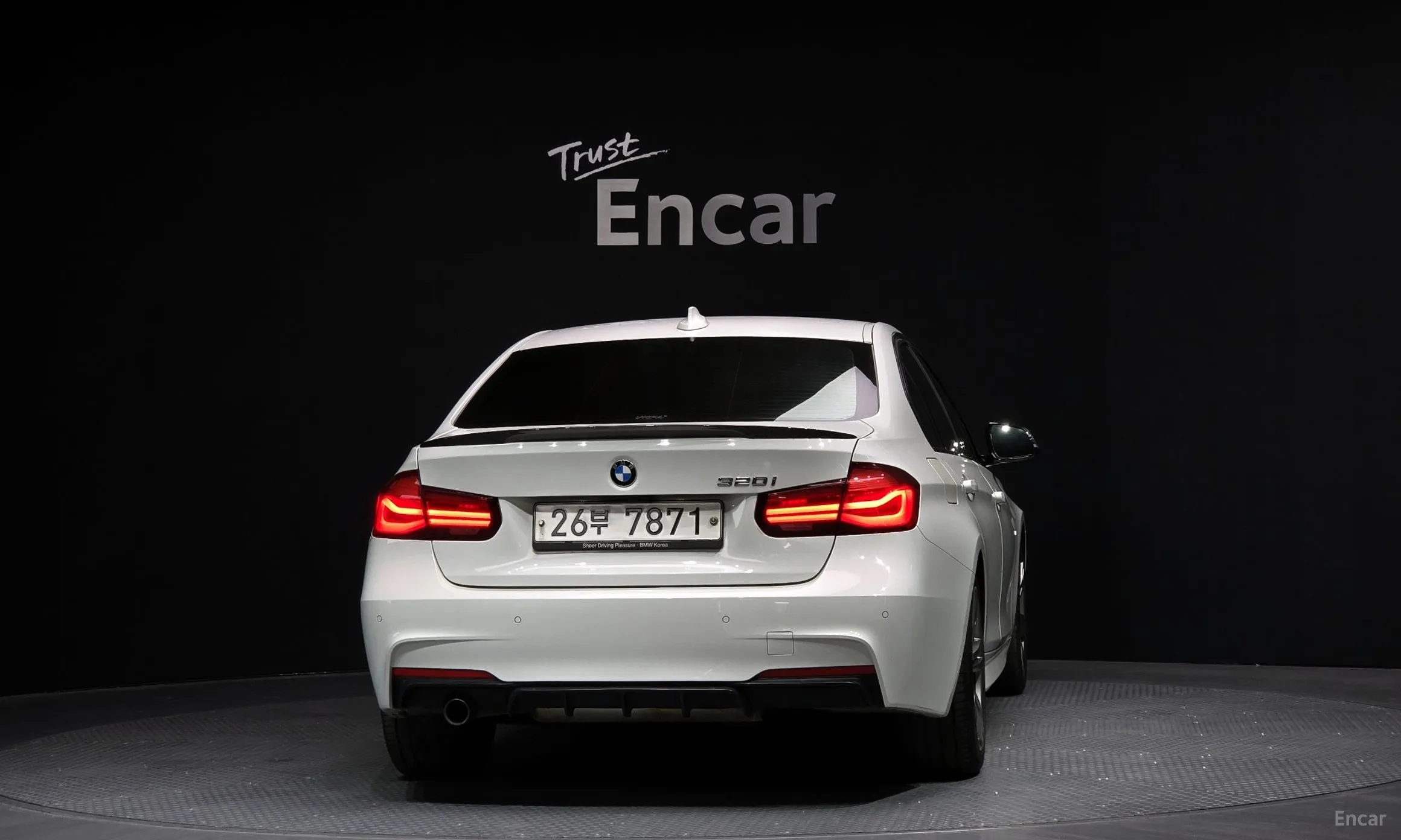 BMW 3 Series (F30) превью 3