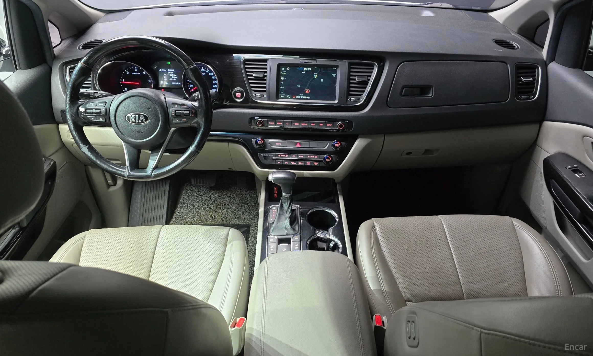 Kia Carnival превью 4