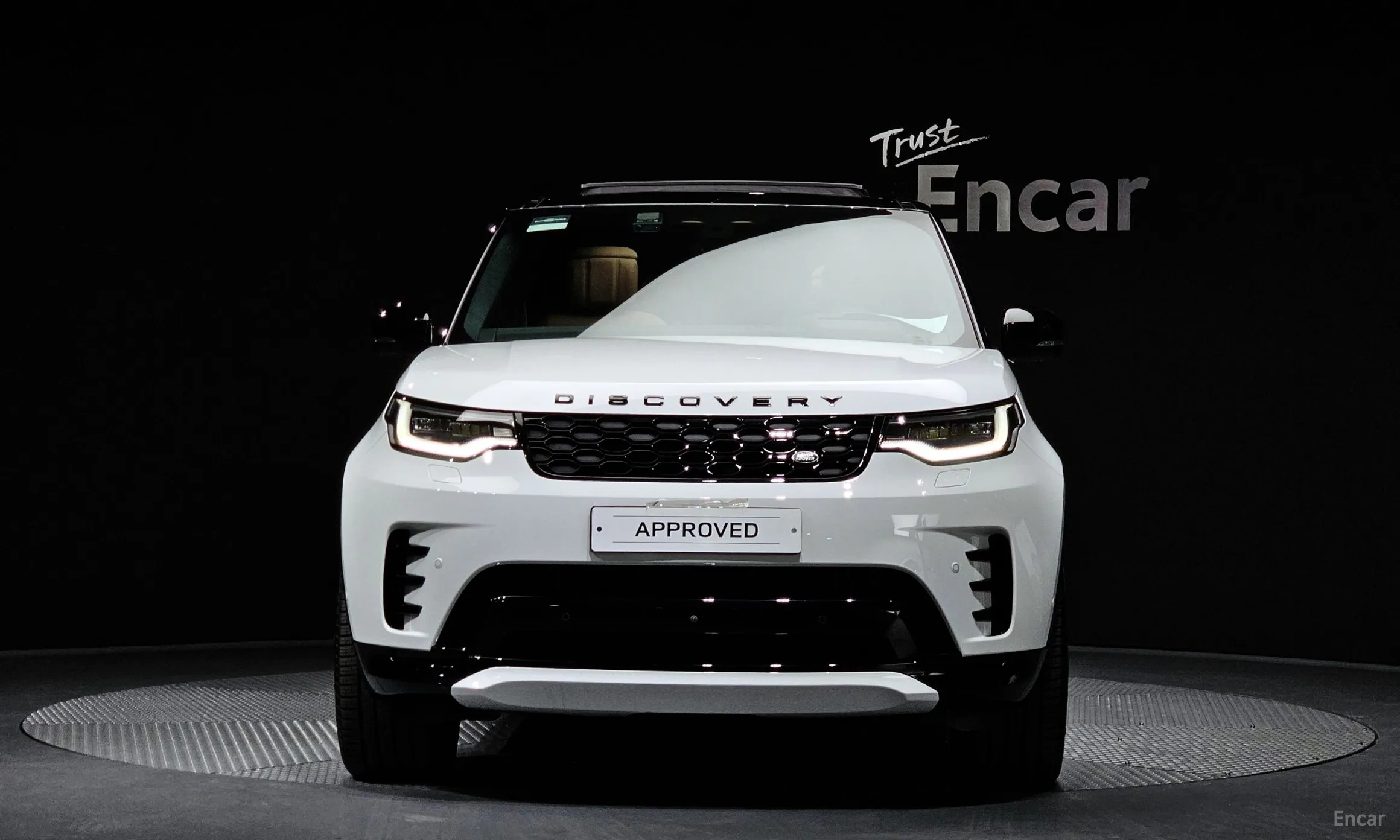 Land Rover Discovery 5 превью 2