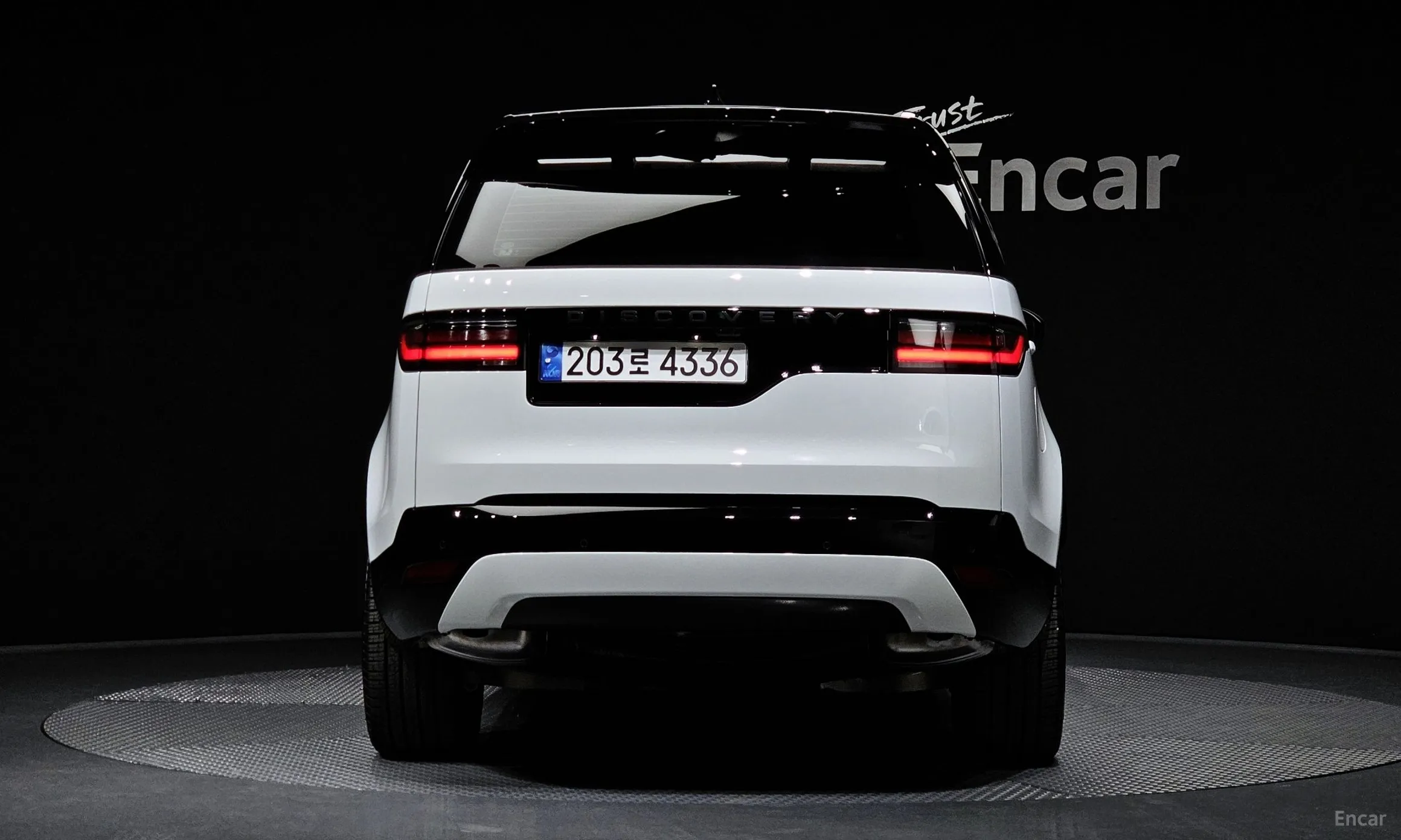 Land Rover Discovery 5 превью 3