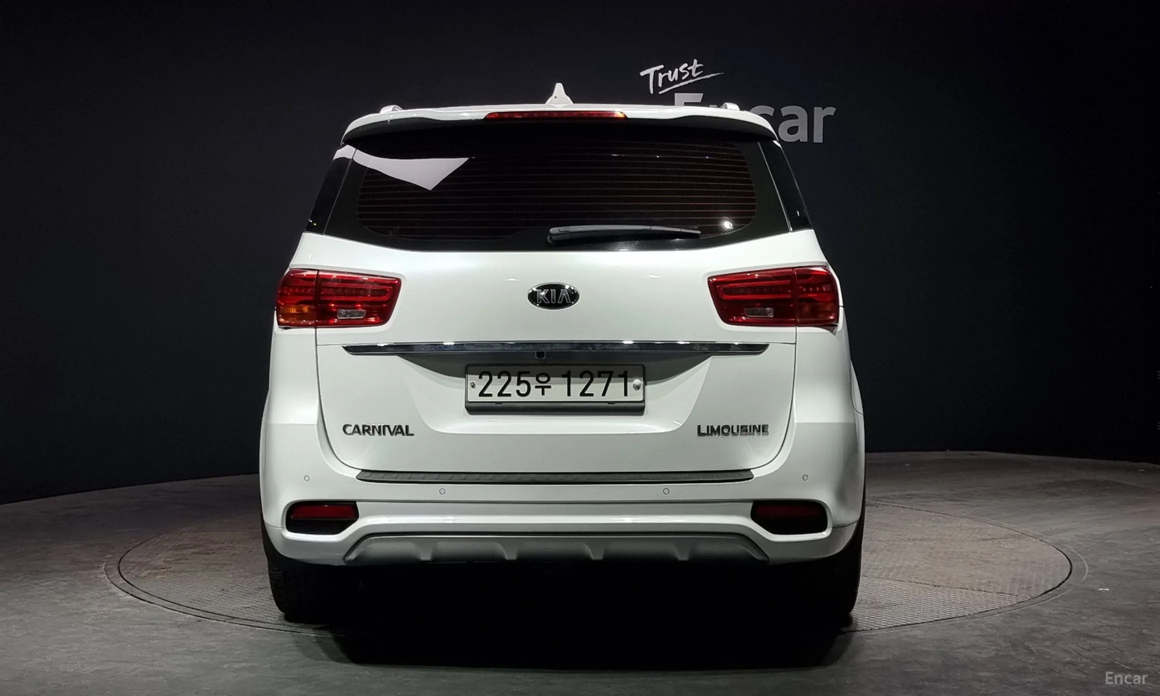Kia Carnival превью 3
