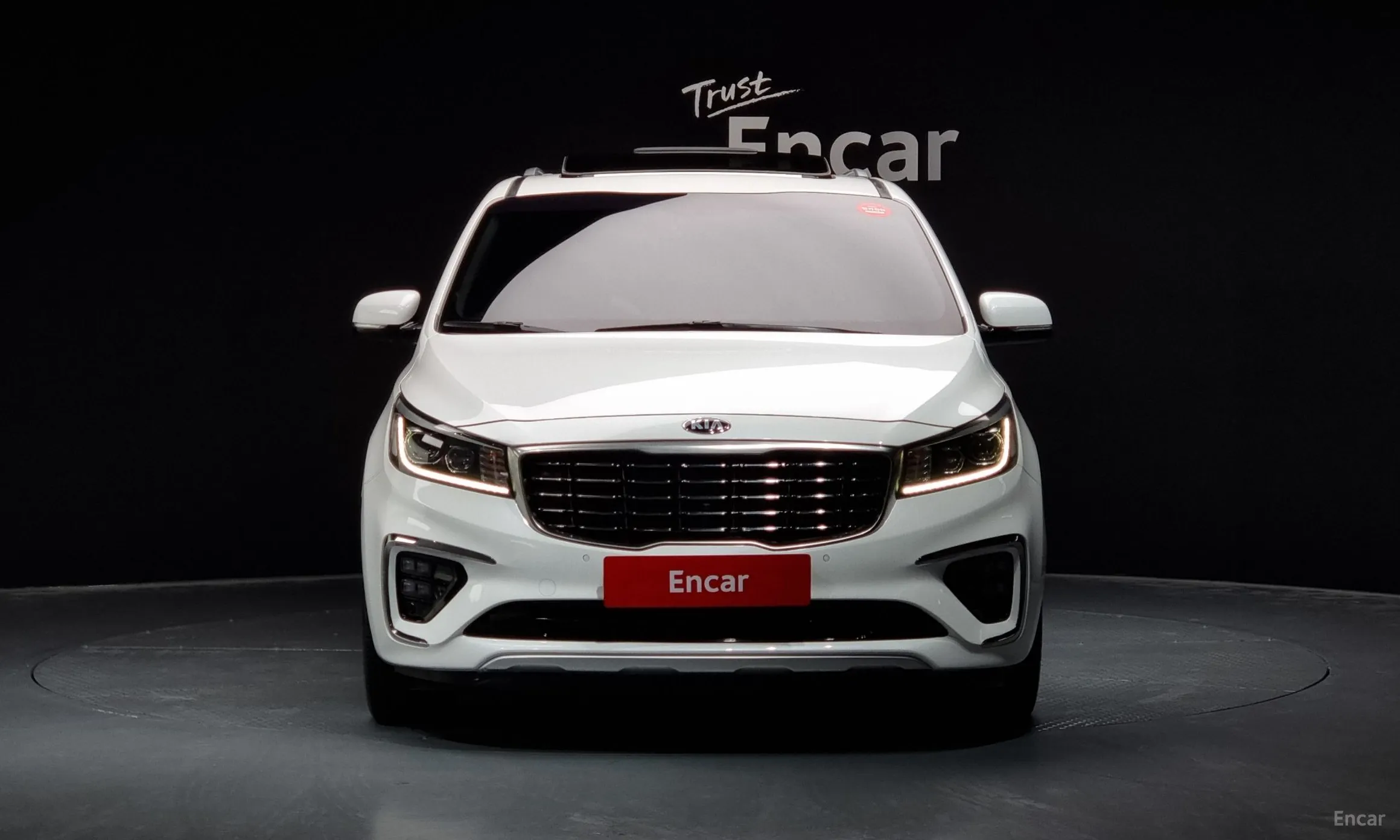 Kia Carnival превью 2