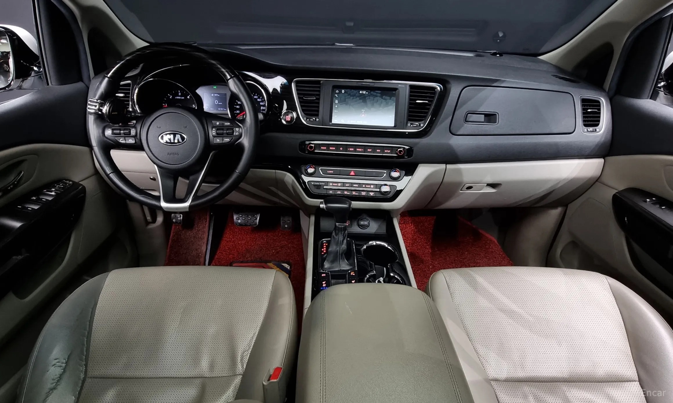 Kia Carnival превью 4