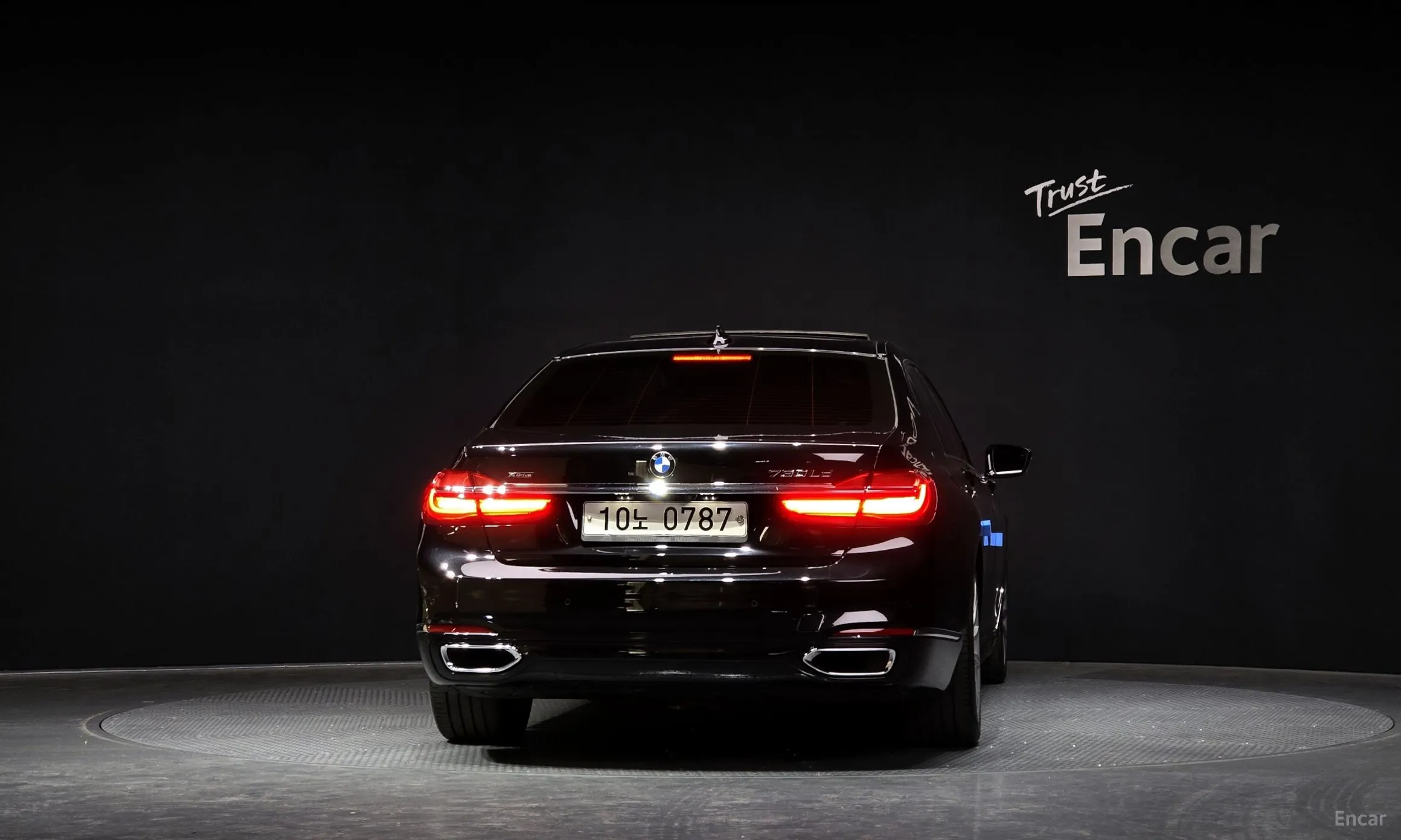 BMW 7 Series (G11) превью 3