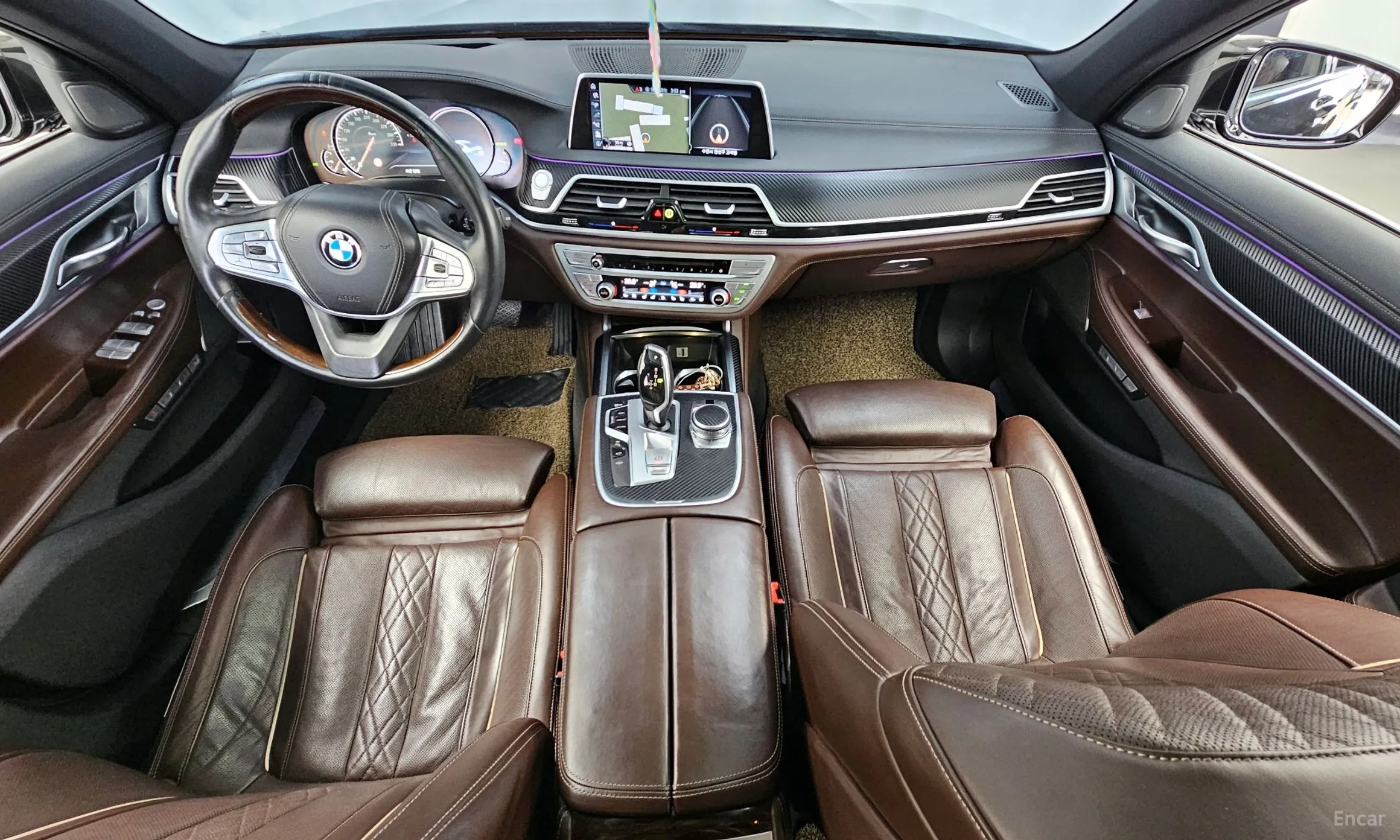 BMW 7 Series (G11) превью 4