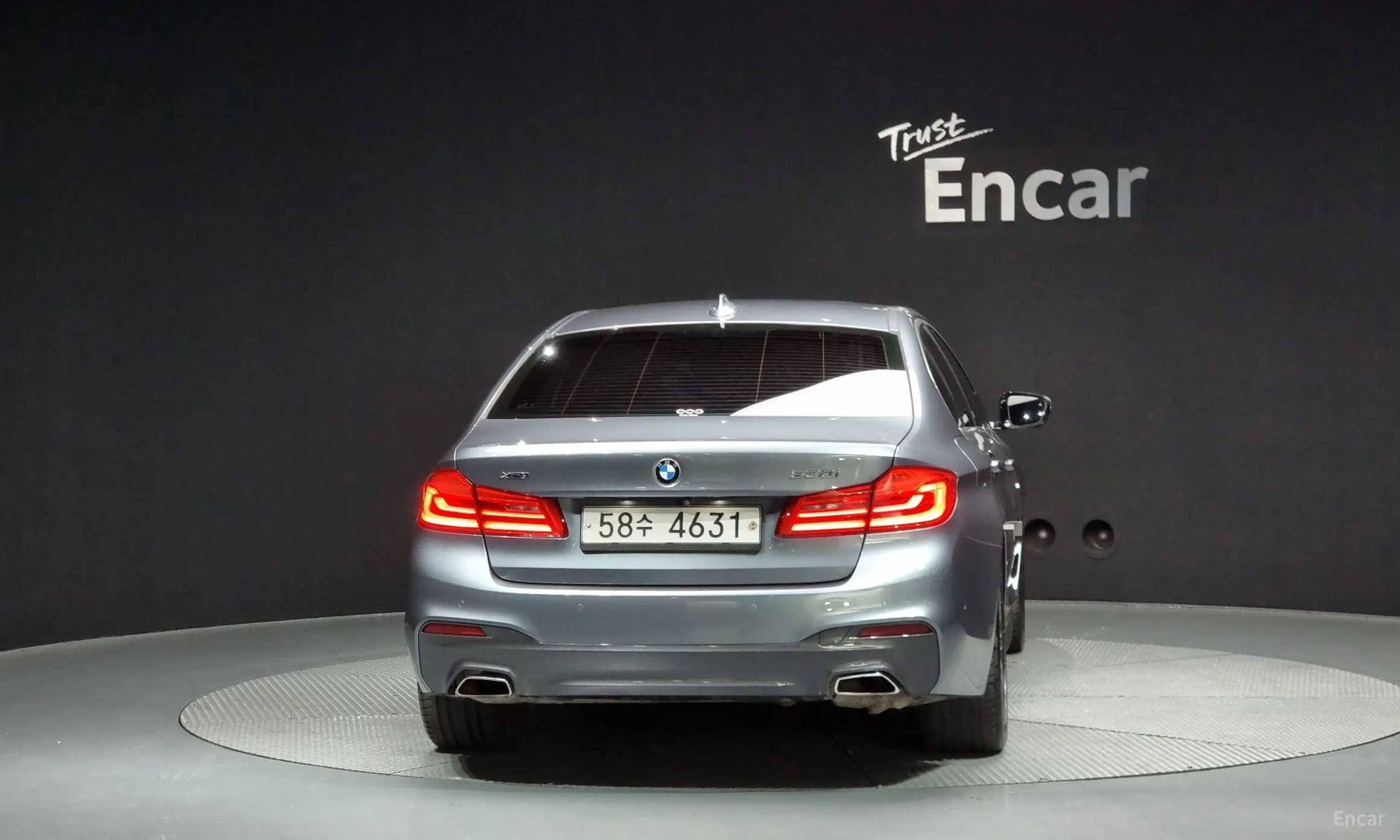 BMW 5 Series (G30) превью 3