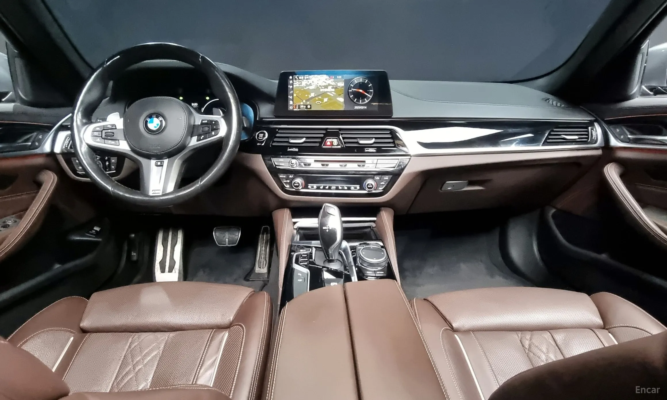 BMW 5 Series (G30) превью 4