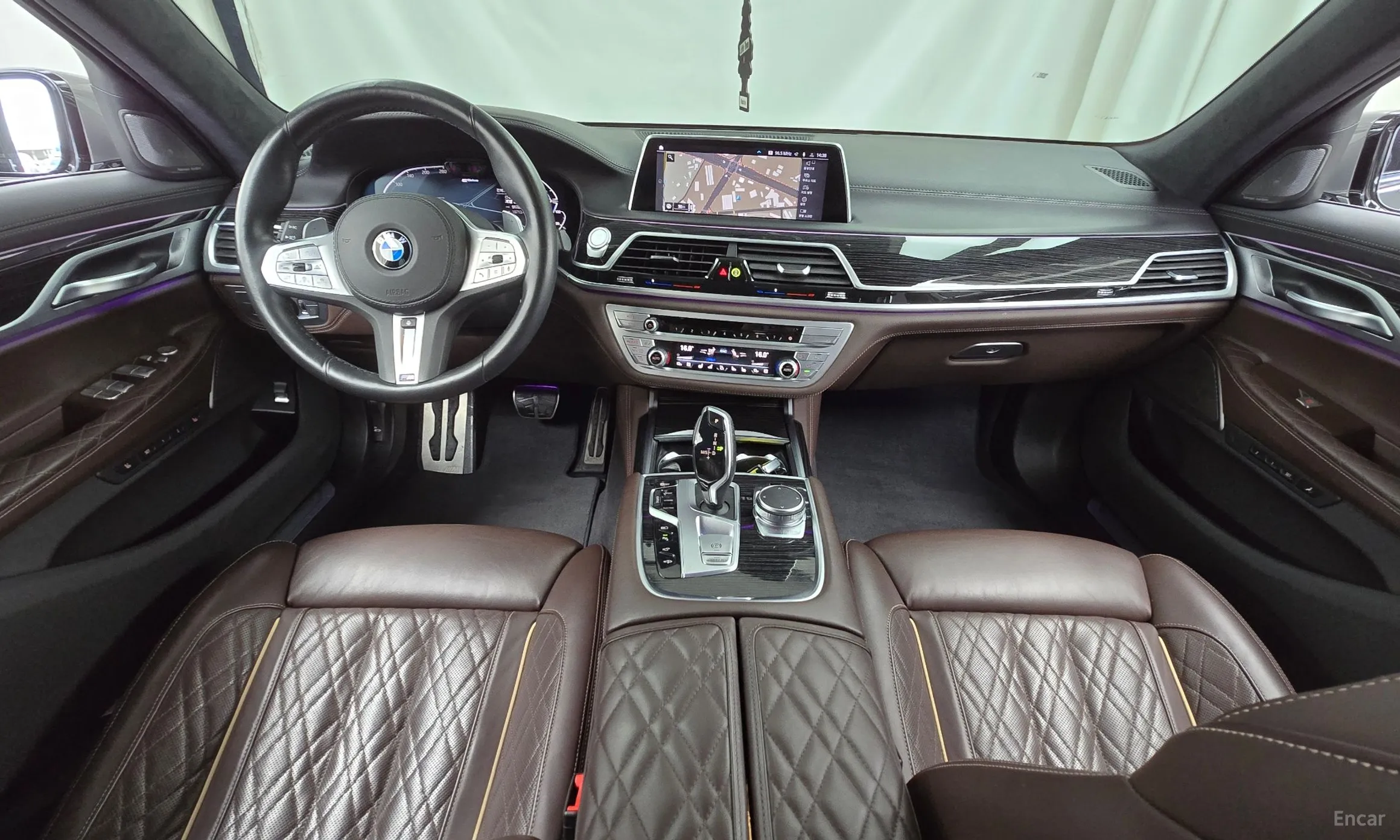 BMW 7 Series (G11) превью 4