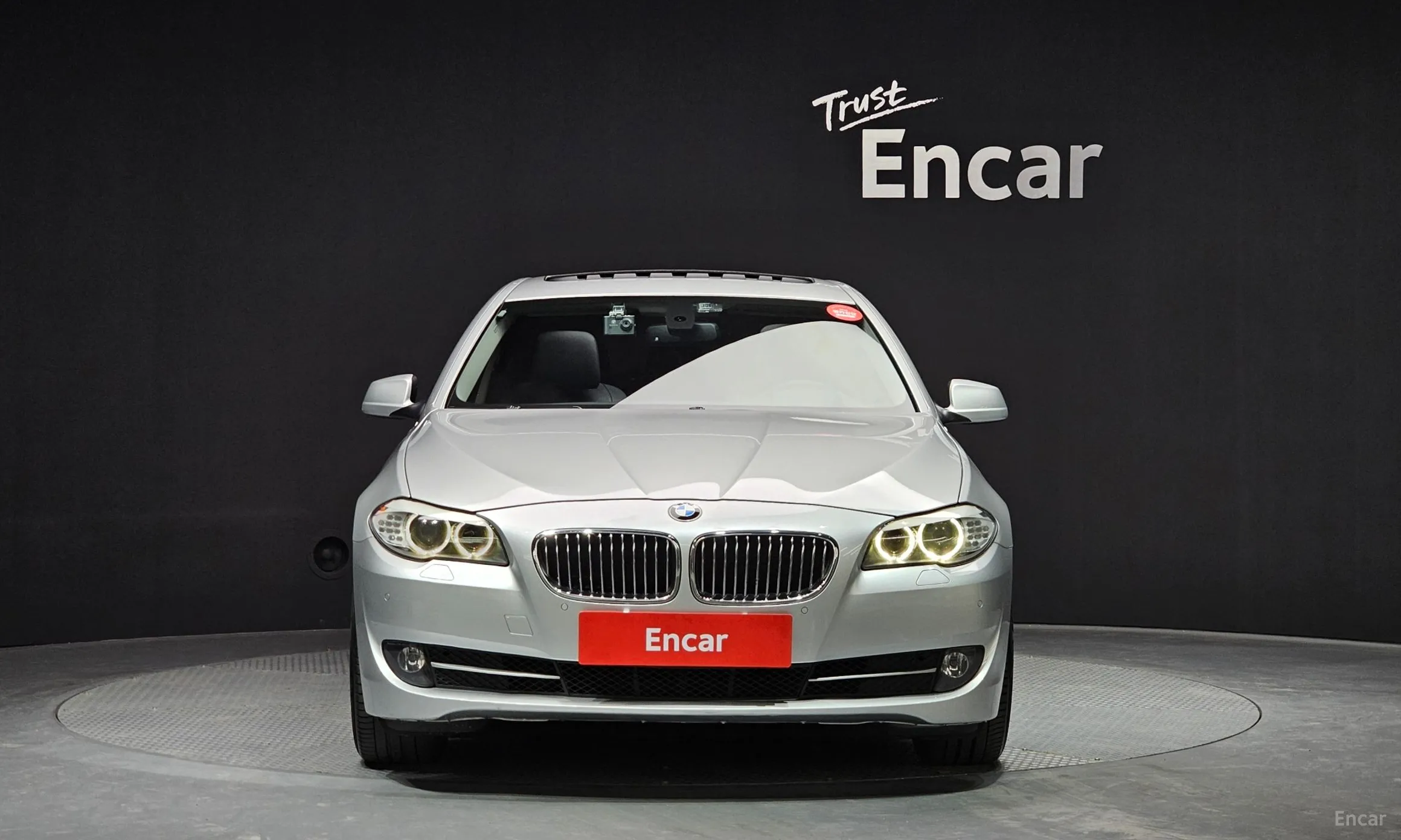 BMW 5 Series (F10) превью 2