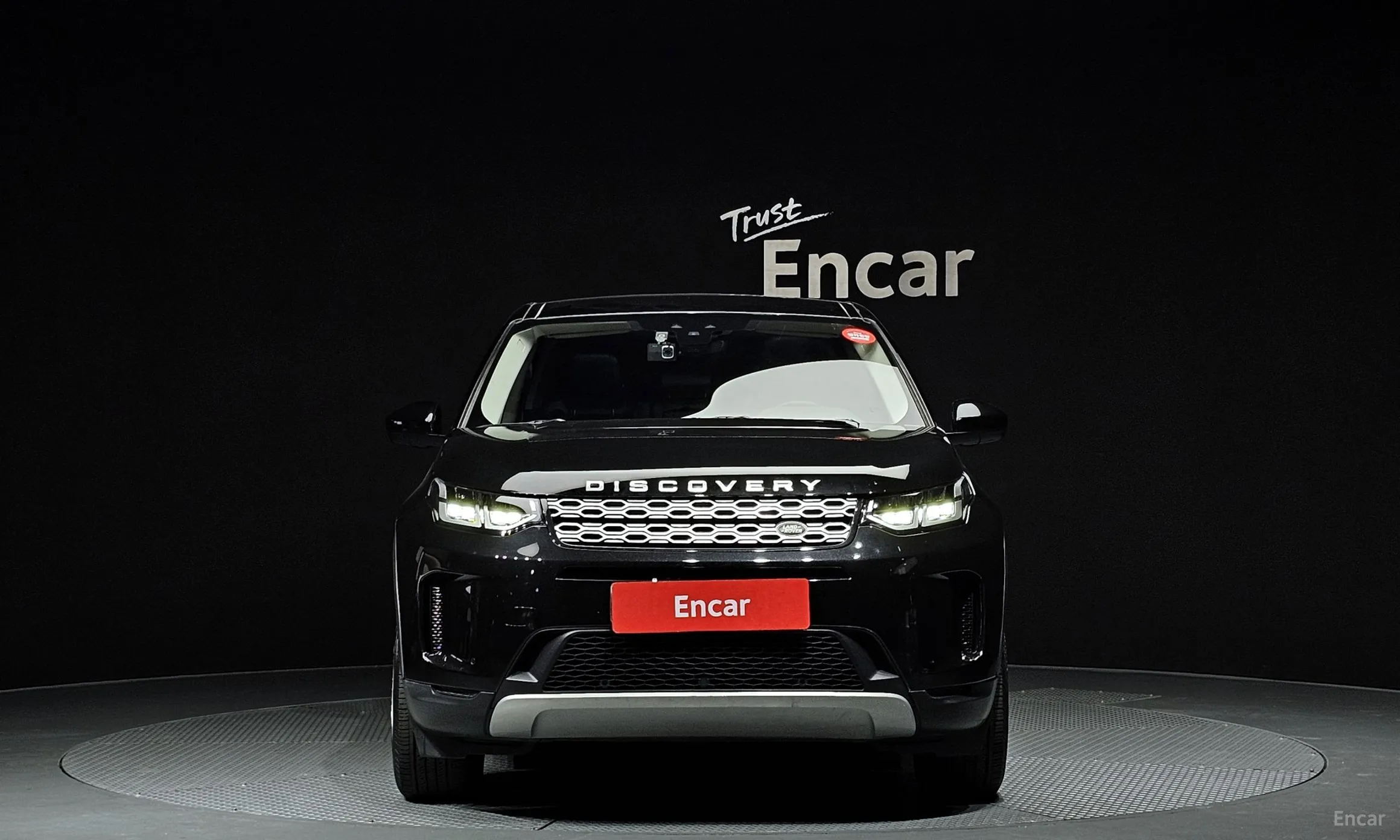 Land Rover Discovery Sports превью 2