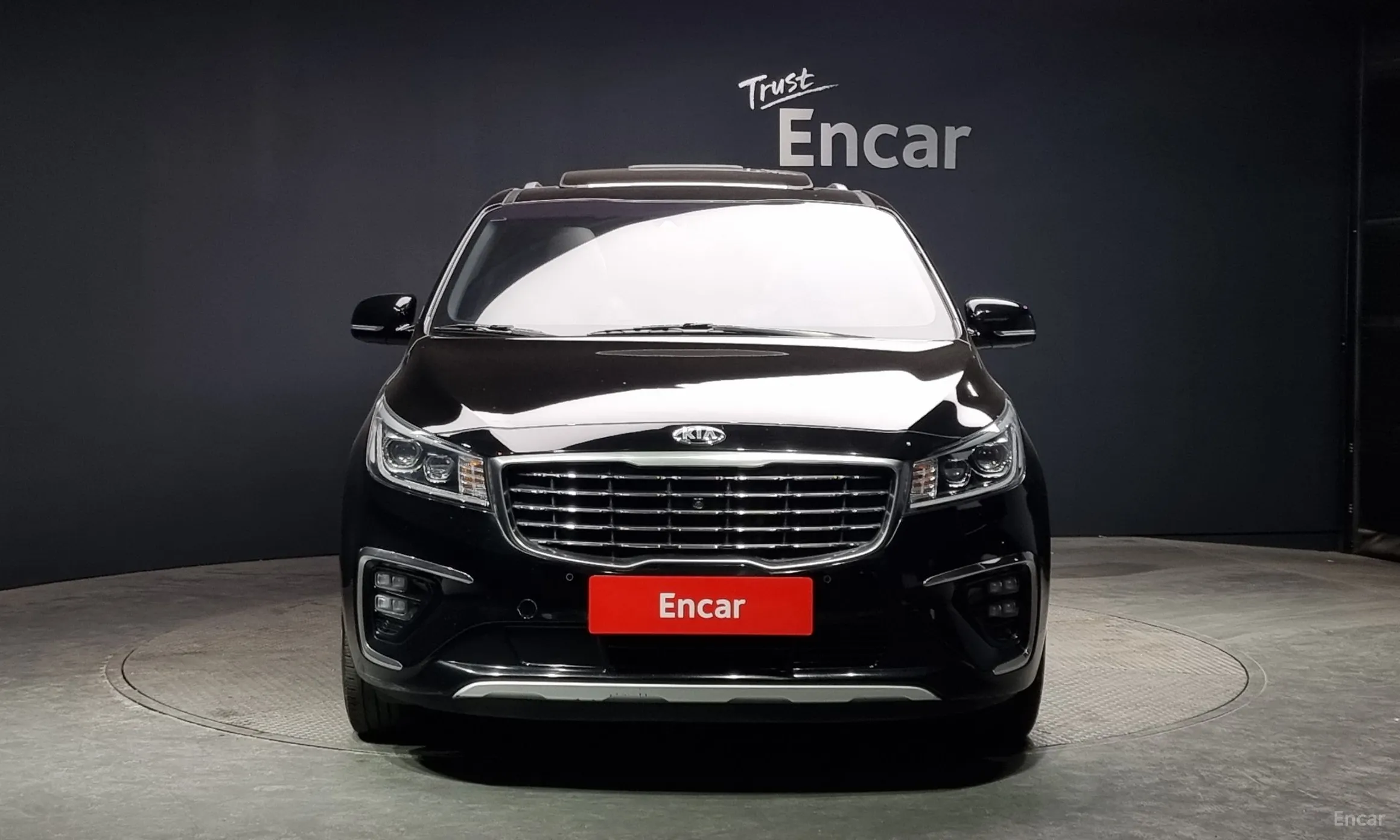 Kia Carnival превью 2