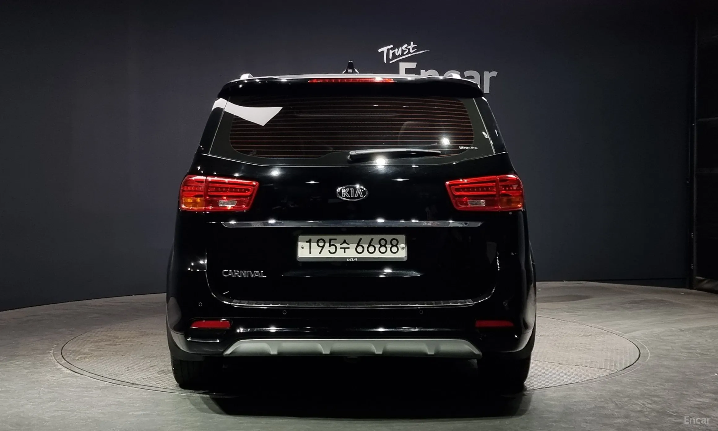 Kia Carnival превью 3
